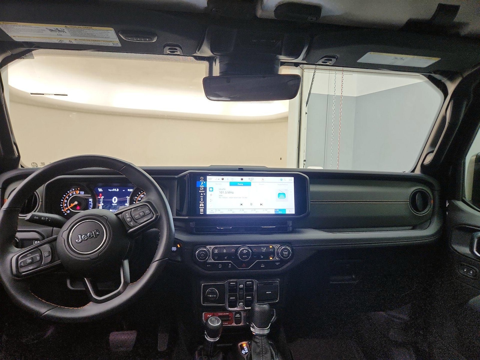 2024 Jeep Gladiator Mojave - Photo 10