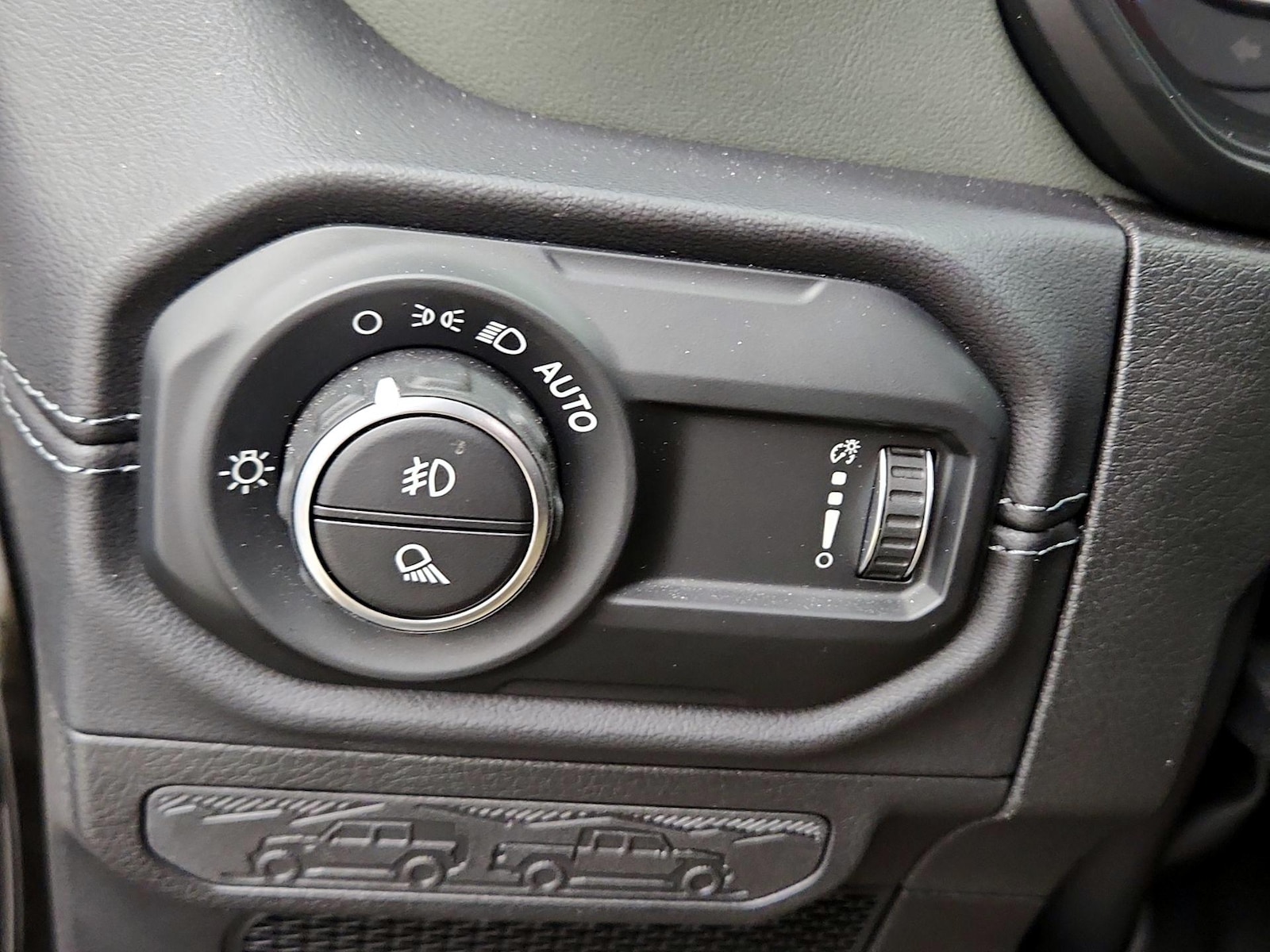 2024 Jeep Gladiator Mojave - Photo 14
