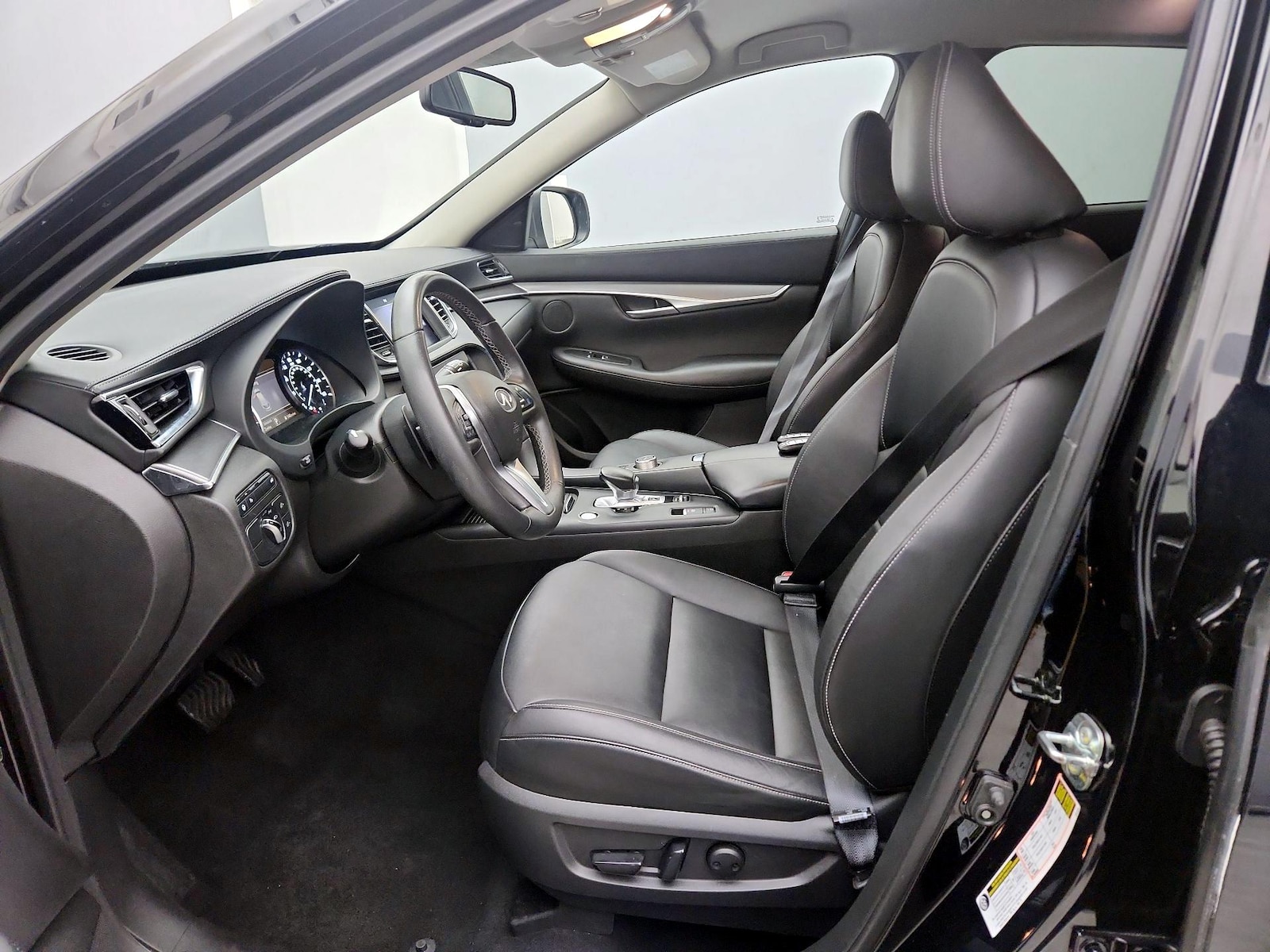 Power Seat(s) & Side Airbags