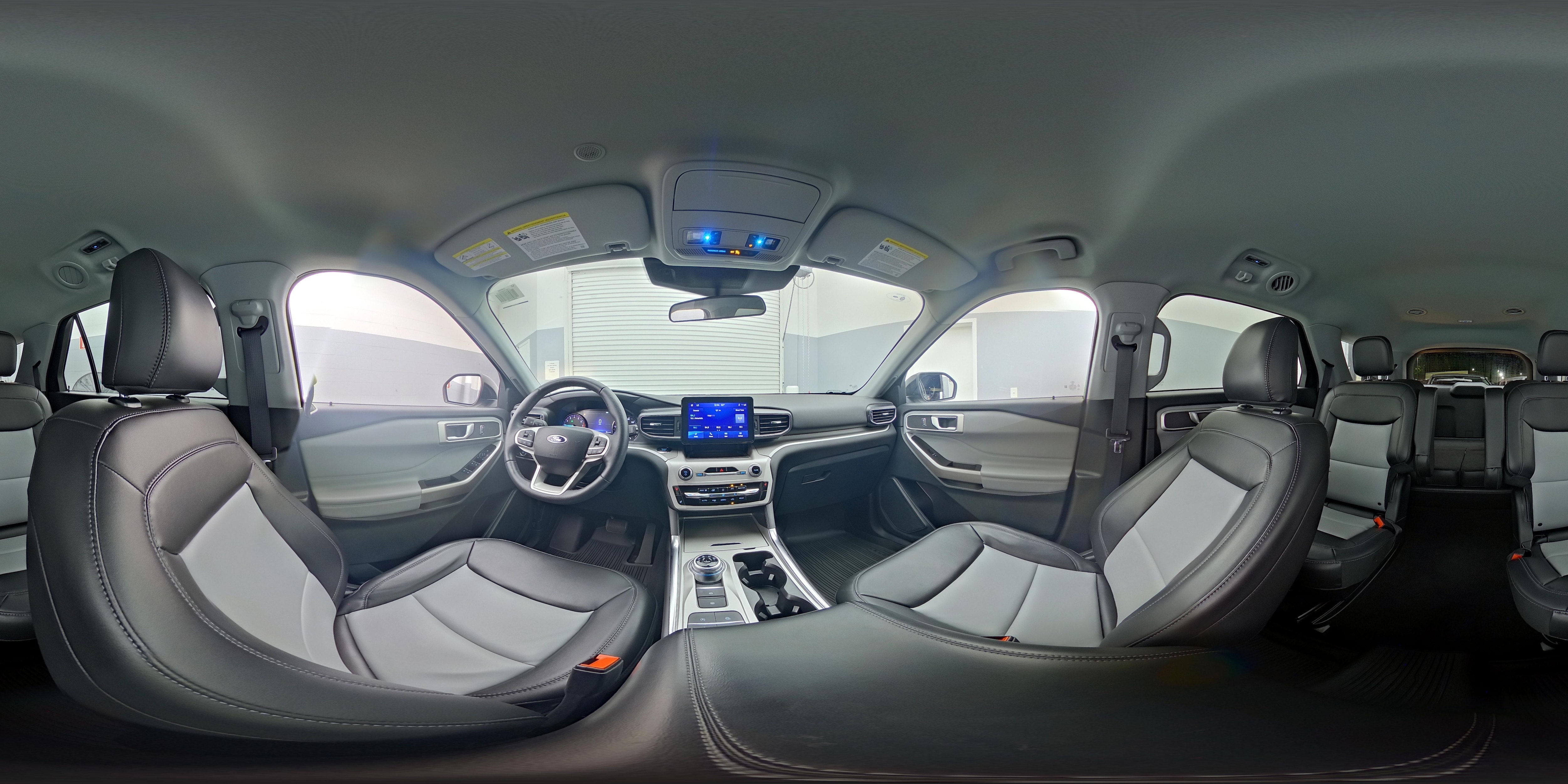 2024 Ford Explorer XLT - Photo 25