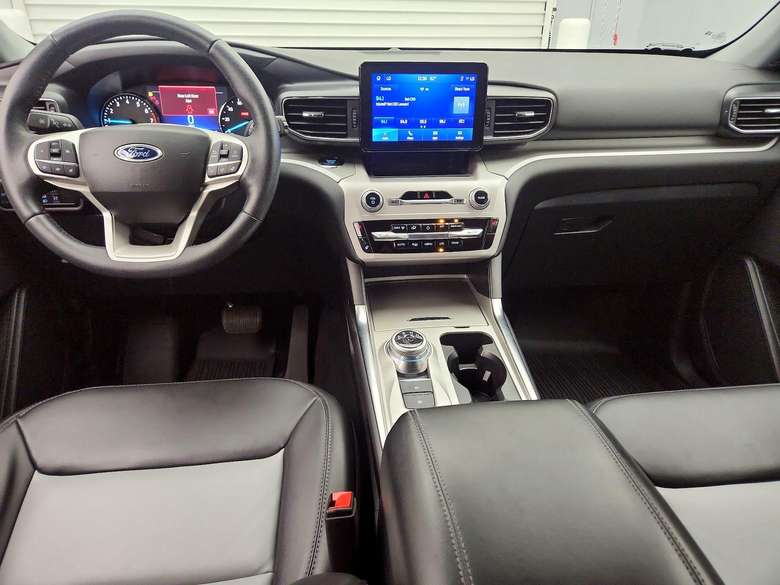 2024 Ford Explorer XLT - Photo 10