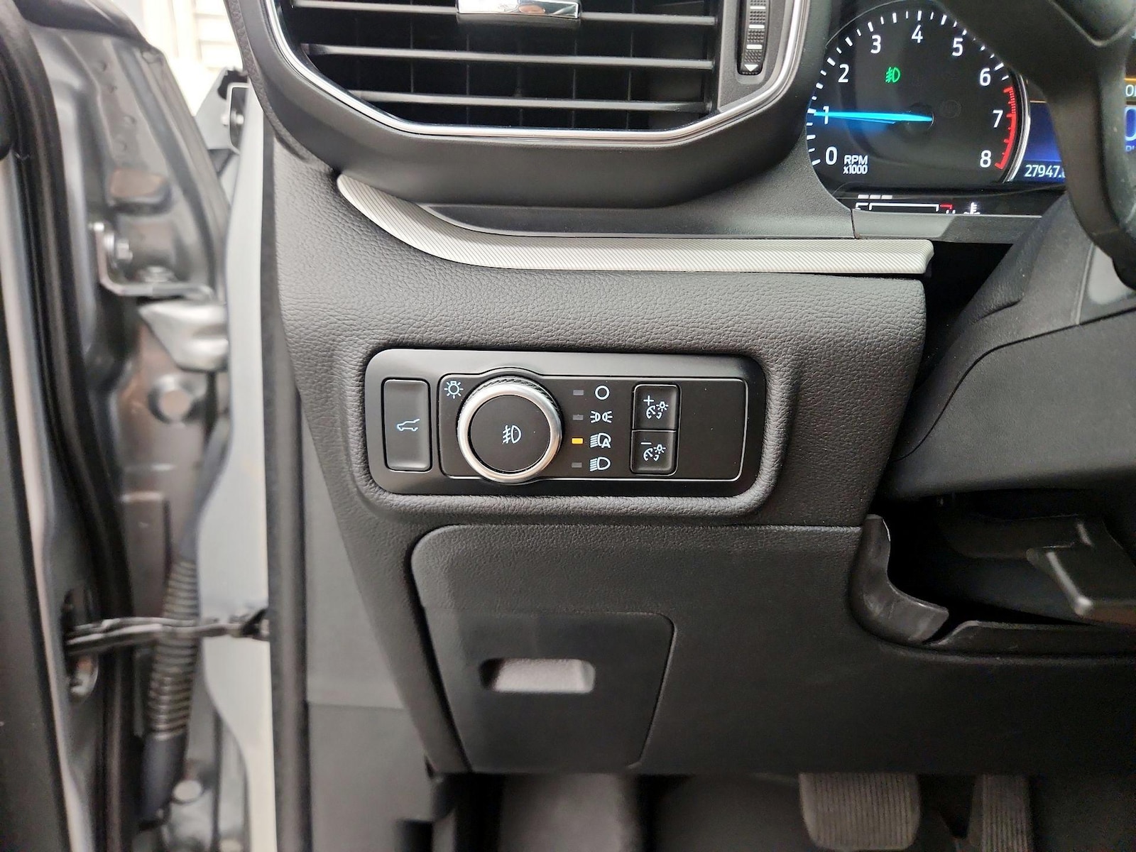 2024 Ford Explorer XLT - Photo 14