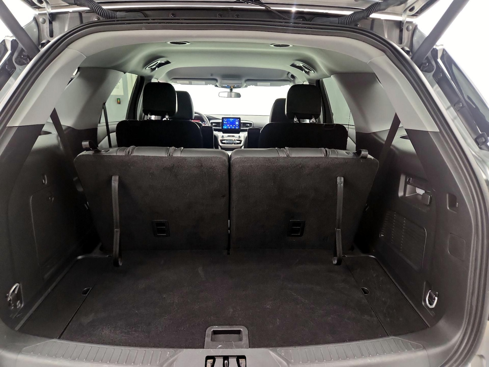 2024 Ford Explorer XLT - Photo 22