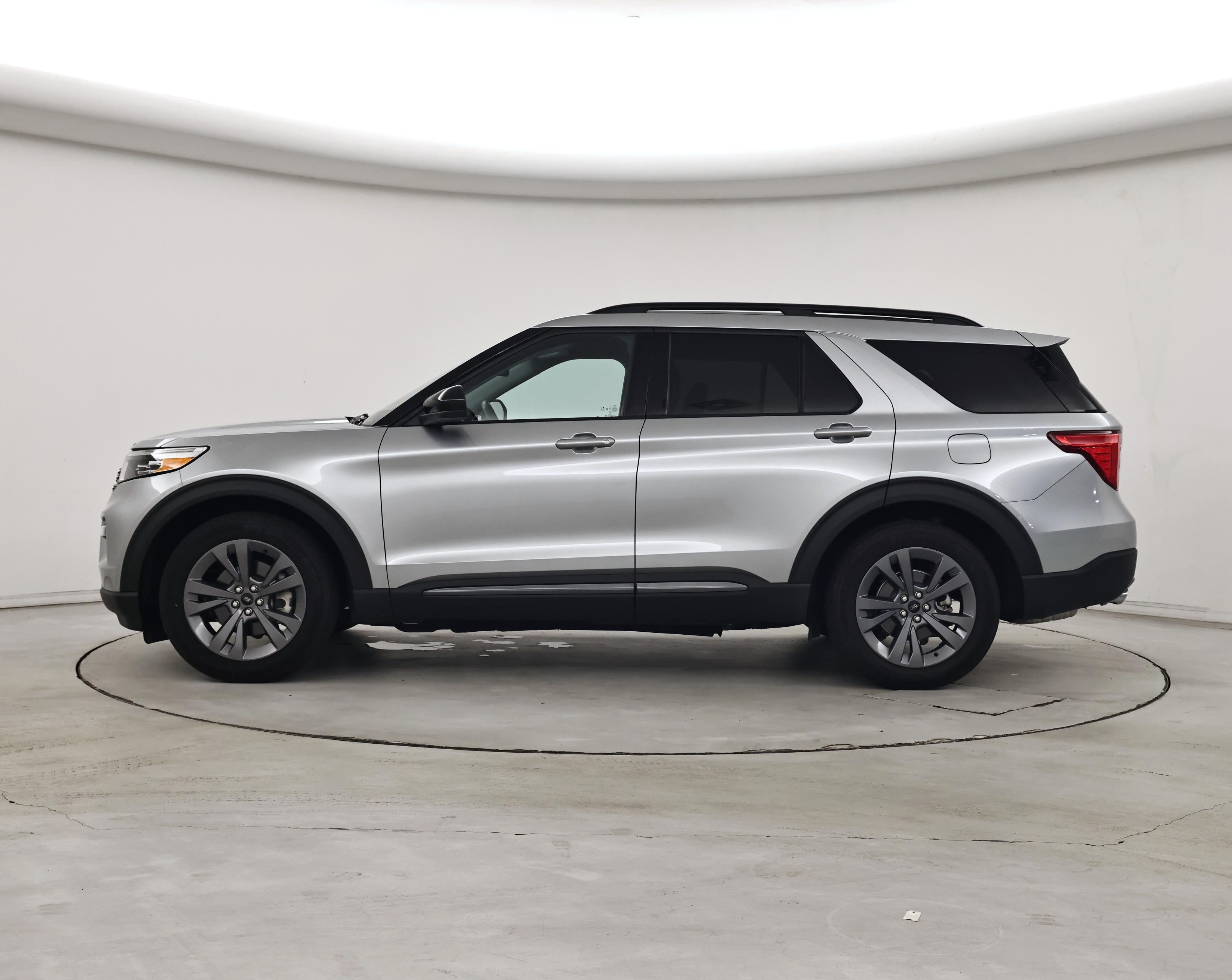 Thumbnail: 2024 Ford Explorer - 3