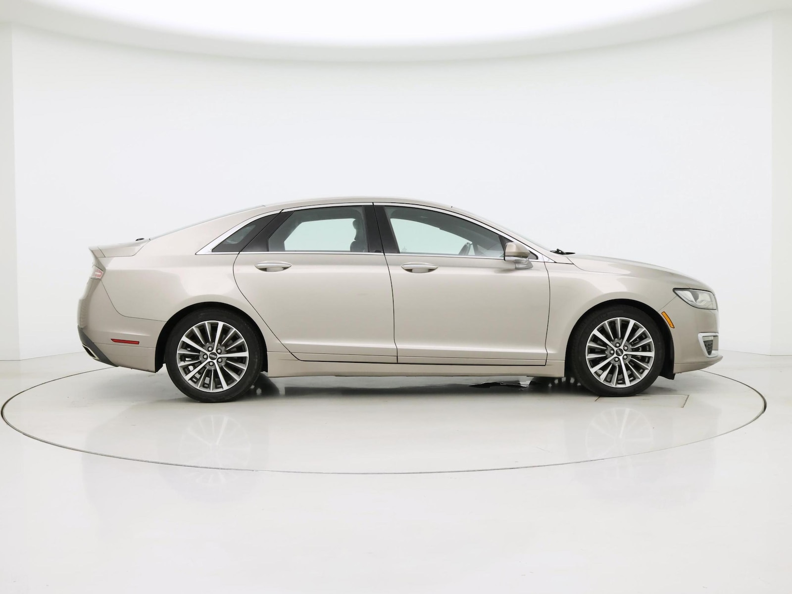 2018 Lincoln MKZ Select - Photo 8