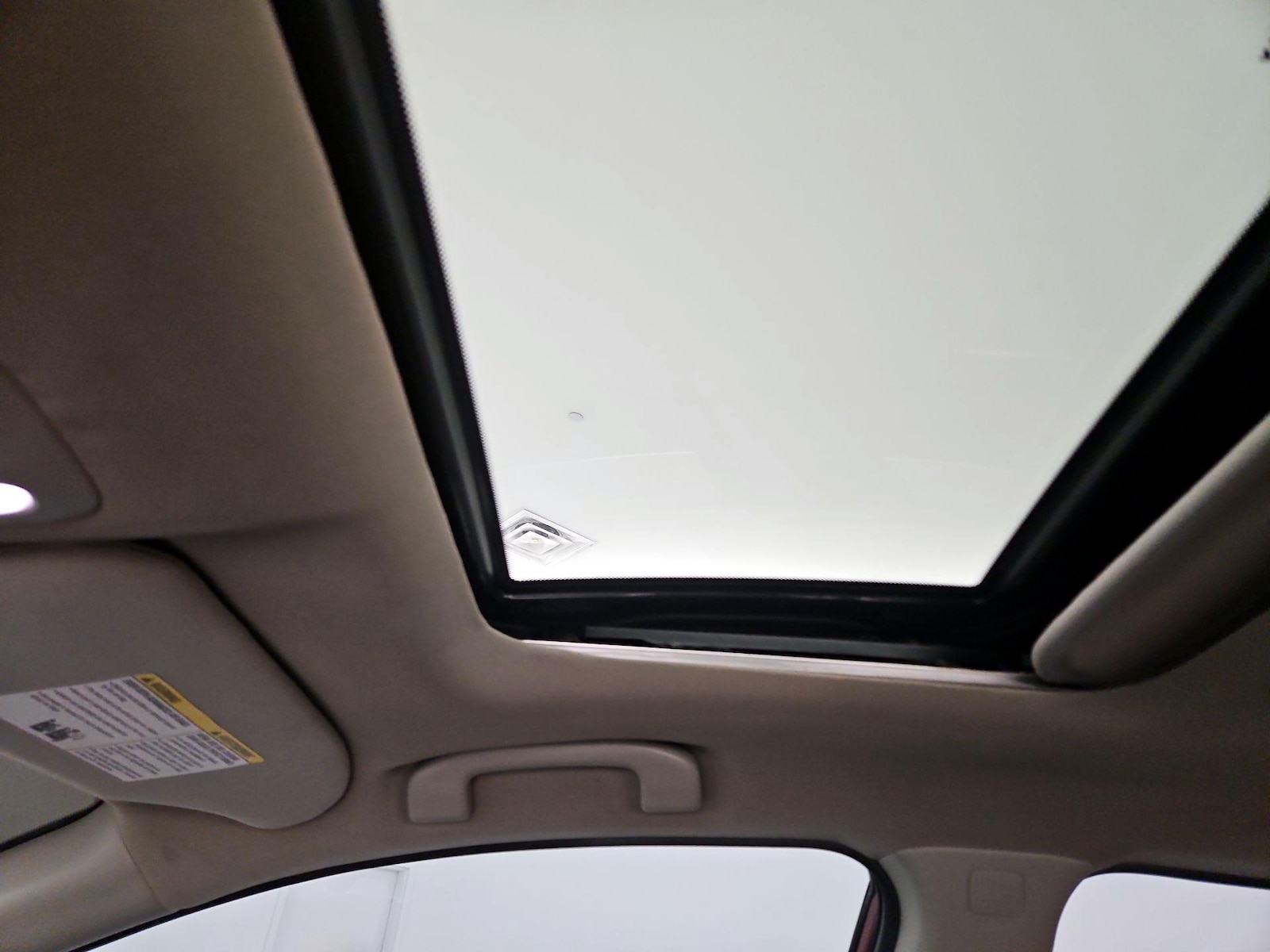 Sunroof(s) & Overhead Airbags