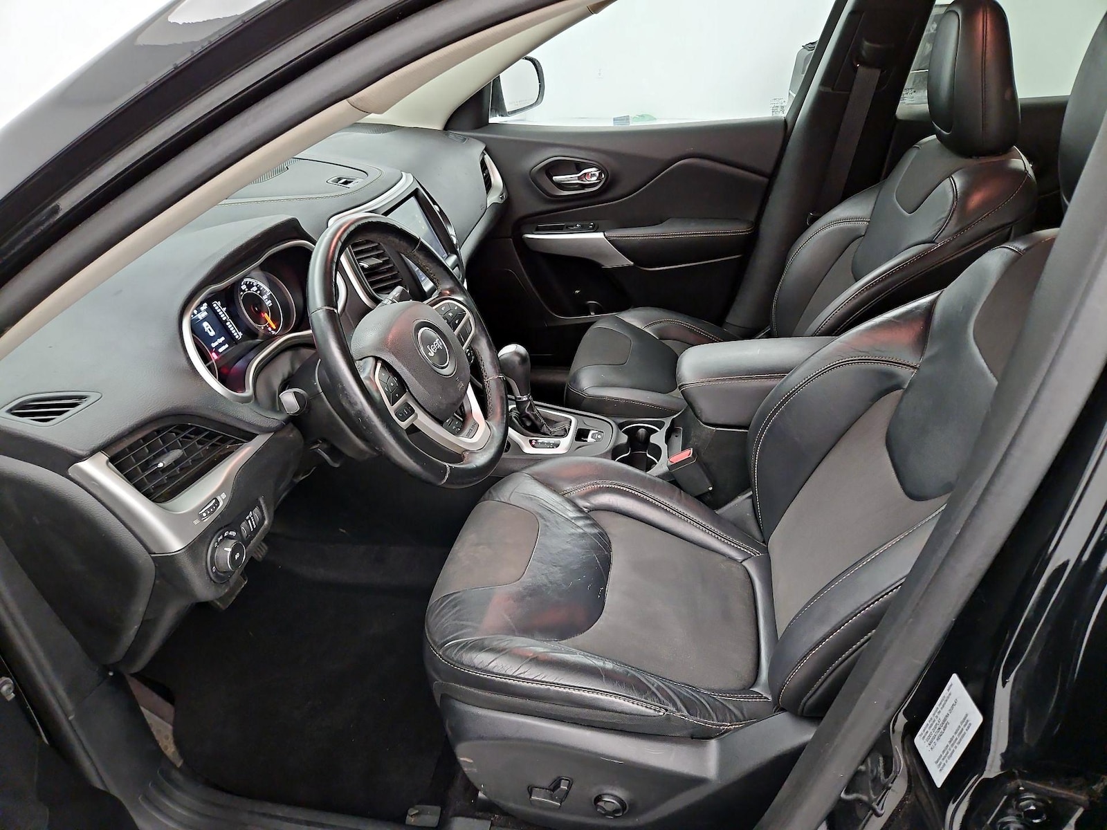 Power Seat(s) & Side Airbags