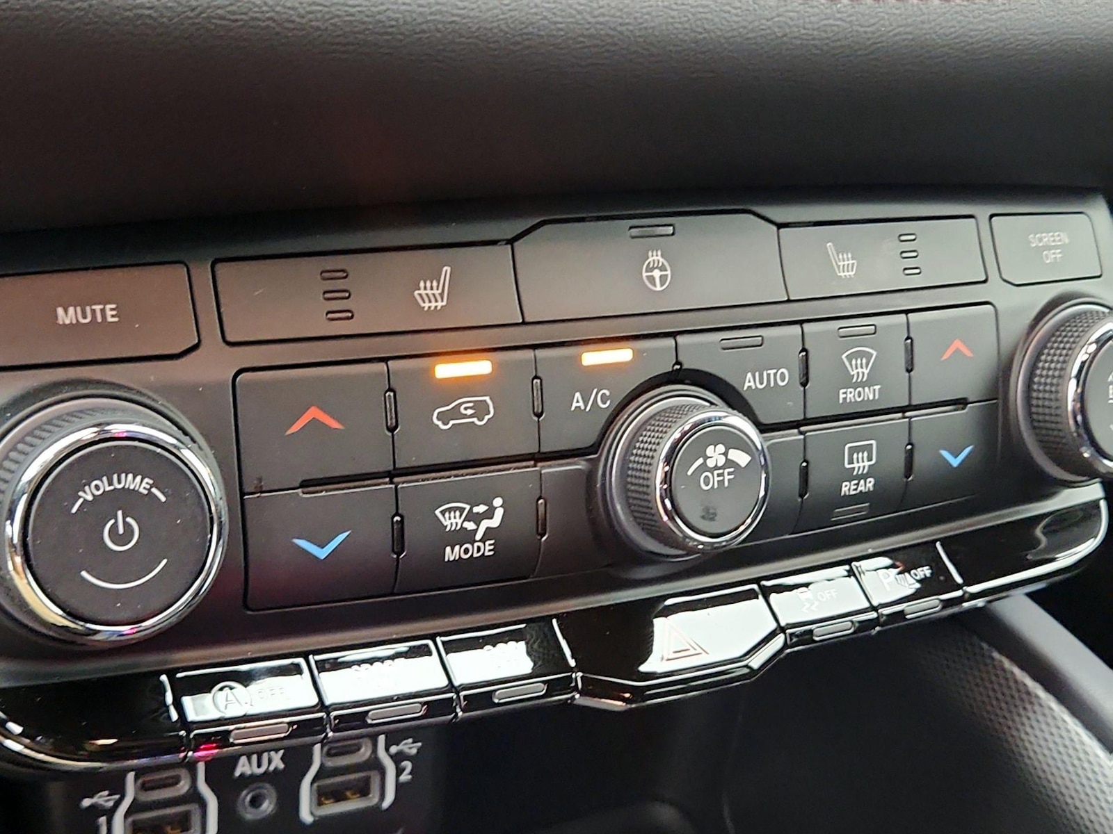 2026 Dodge Durango GT - Photo 17