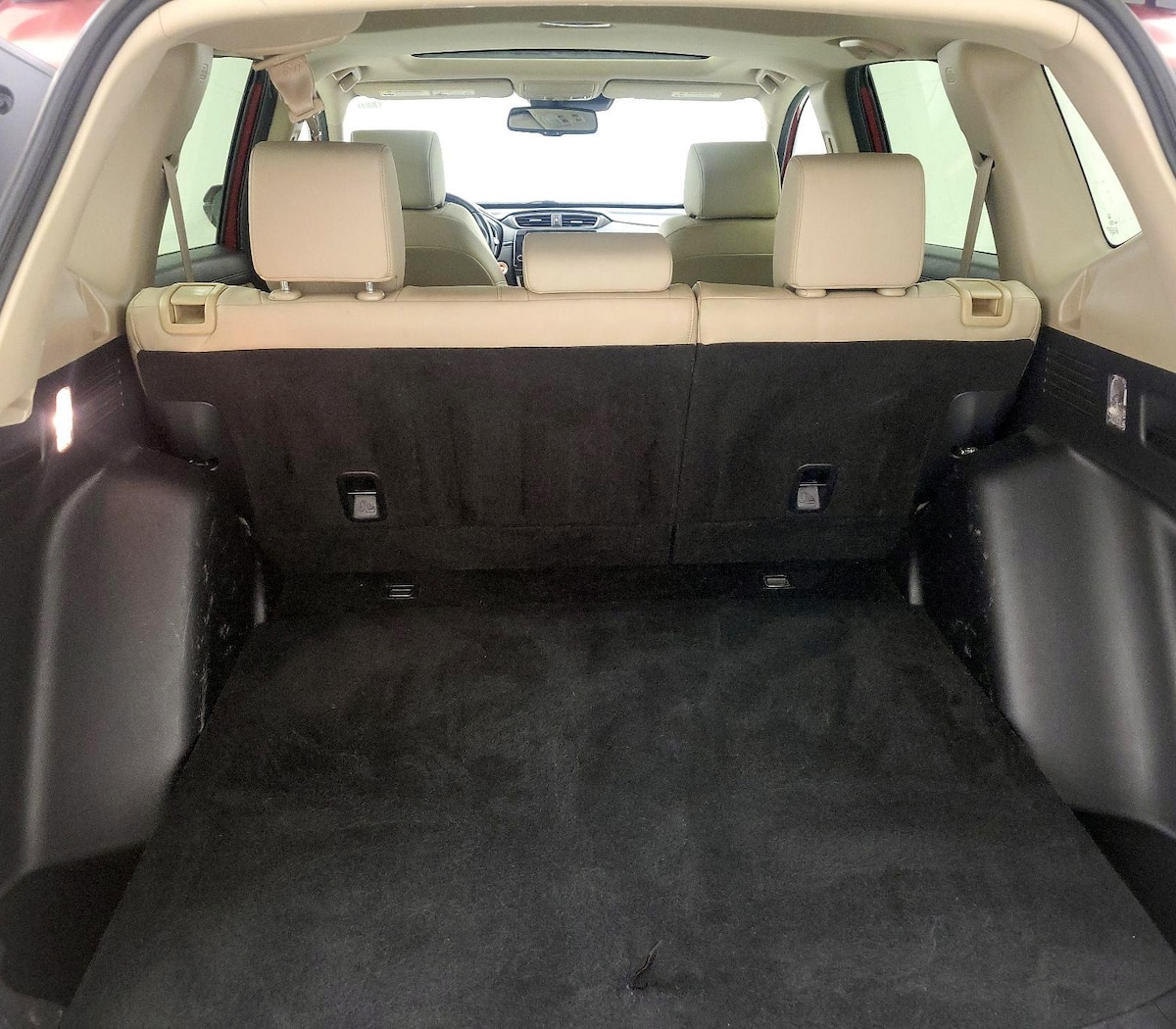 Trunk/Cargo (Seats Up)