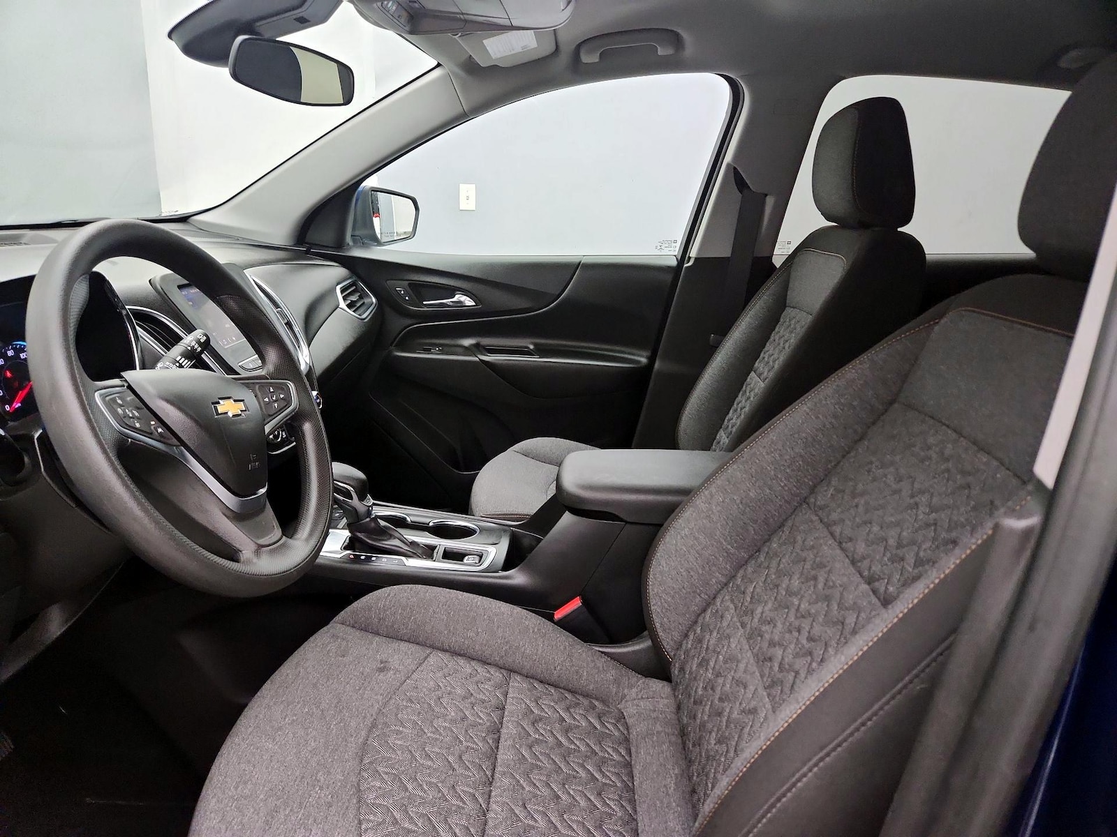 Power Seat(s) & Side Airbags
