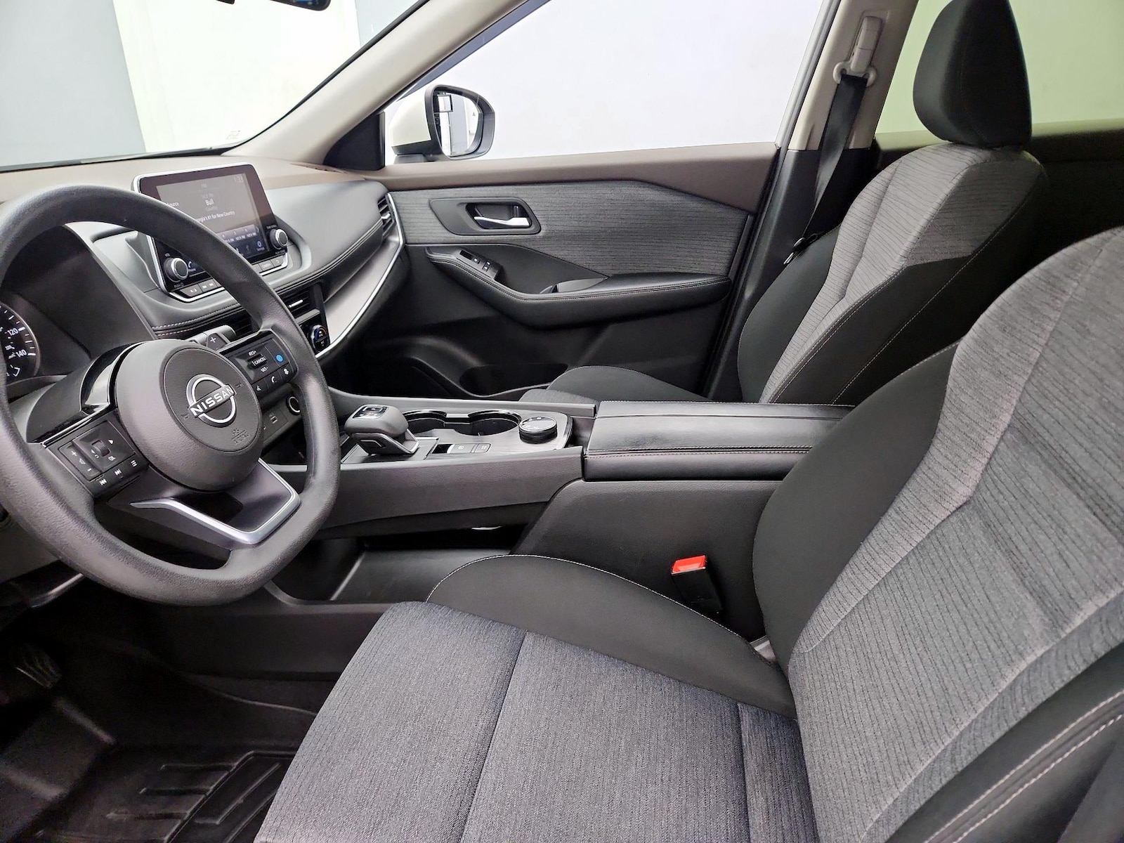 Power Seat(s) & Side Airbags