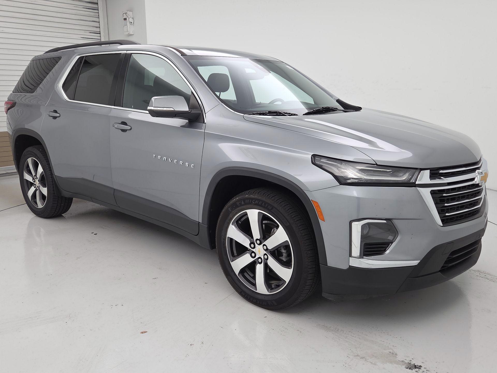 Silver 2023 Chevrolet Traverse SUV / Crossover Front-Wheel Drive Automatic