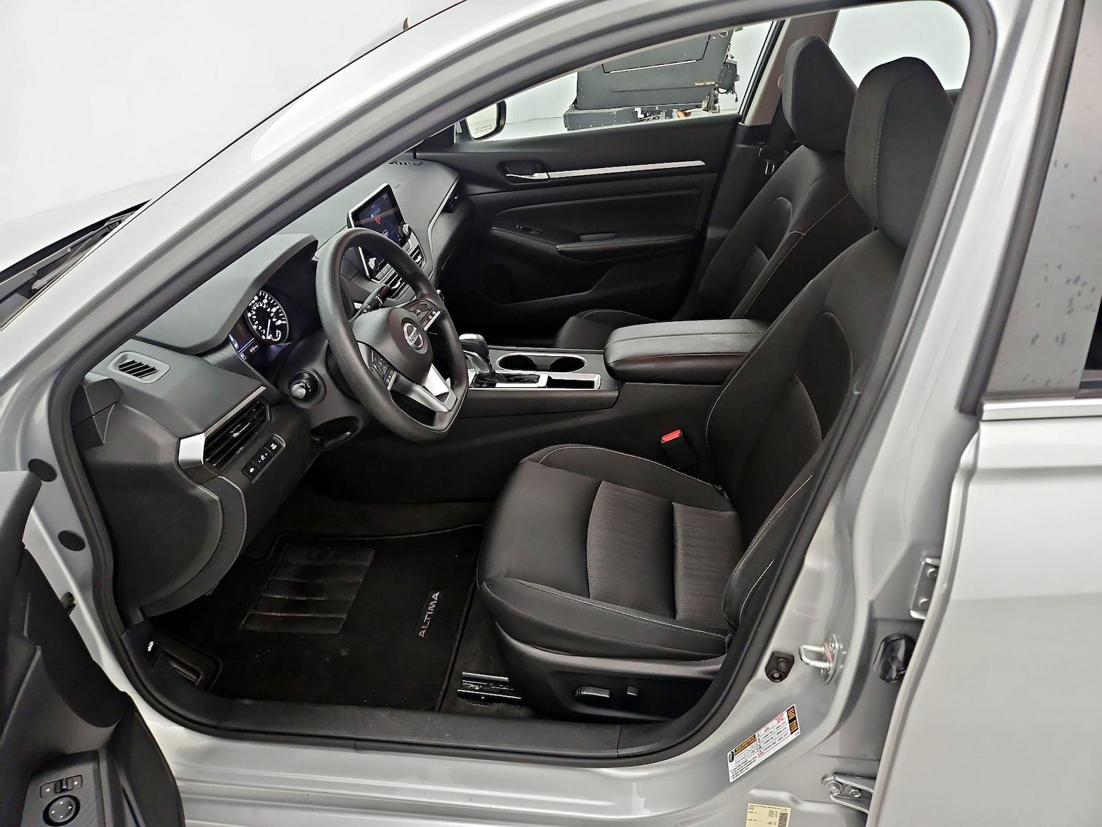 Power Seat(s) & Side Airbags