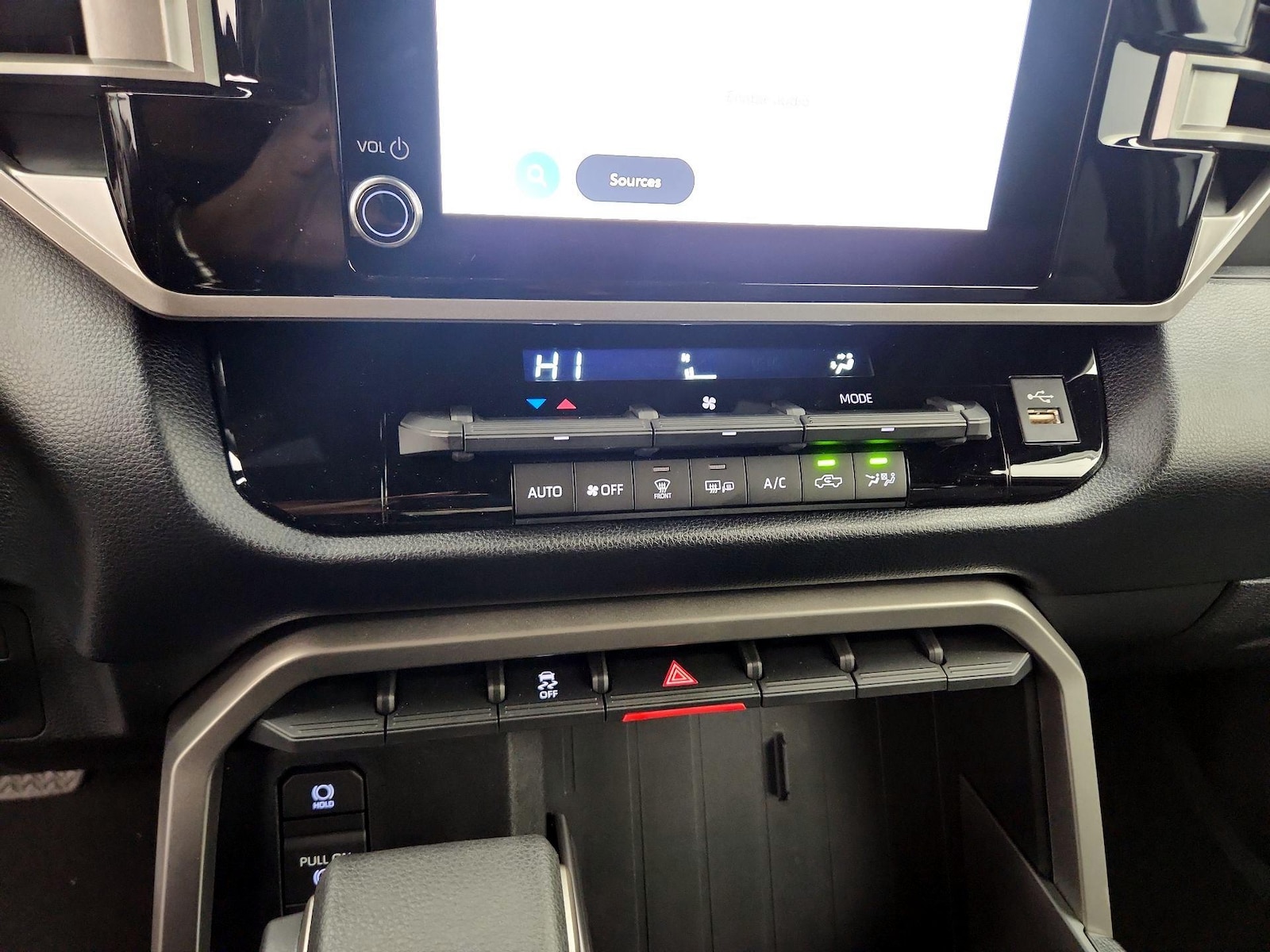 2026 Toyota Tundra SR5 - Photo 17