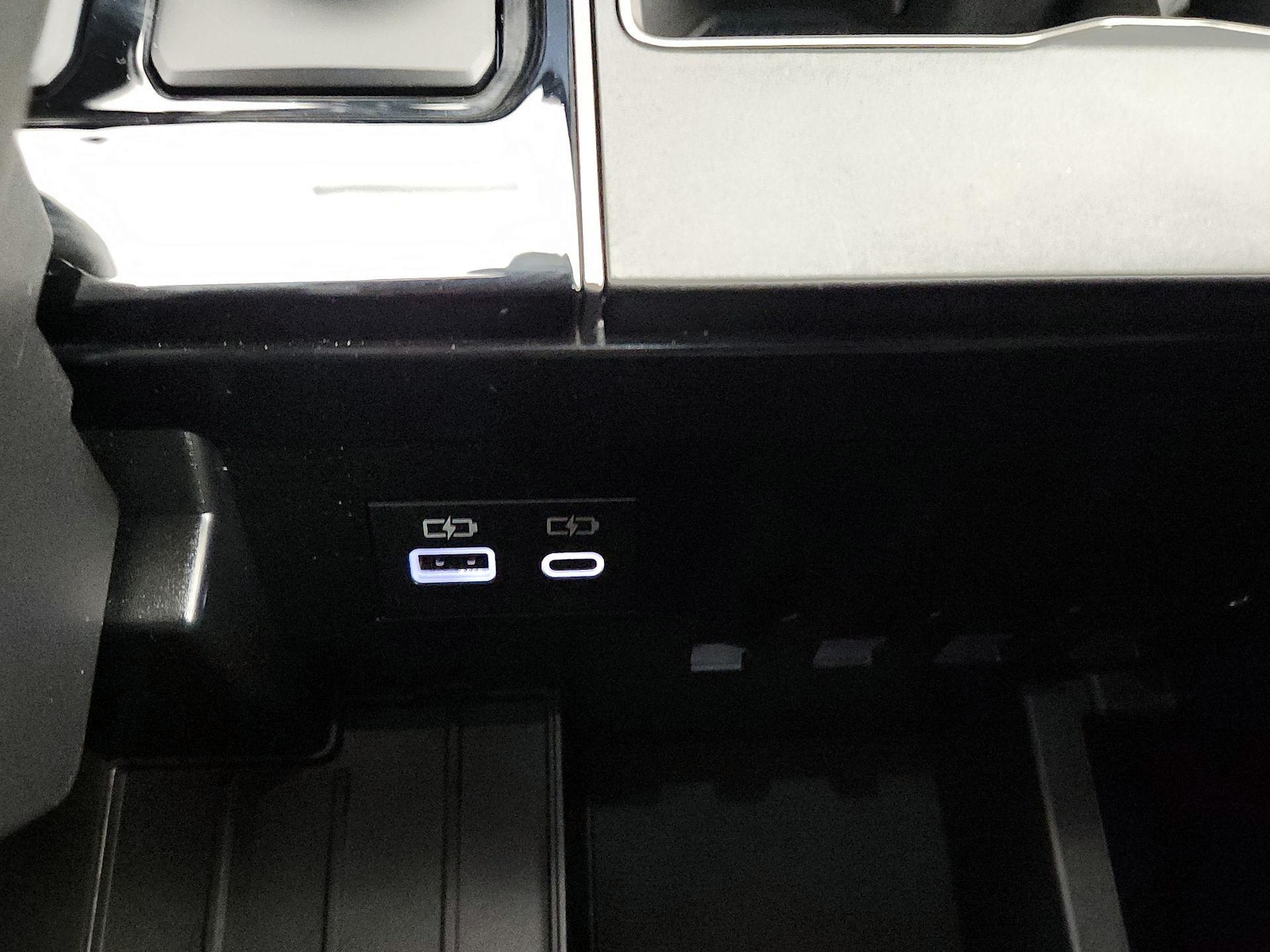 2026 Toyota Tundra SR5 - Photo 19