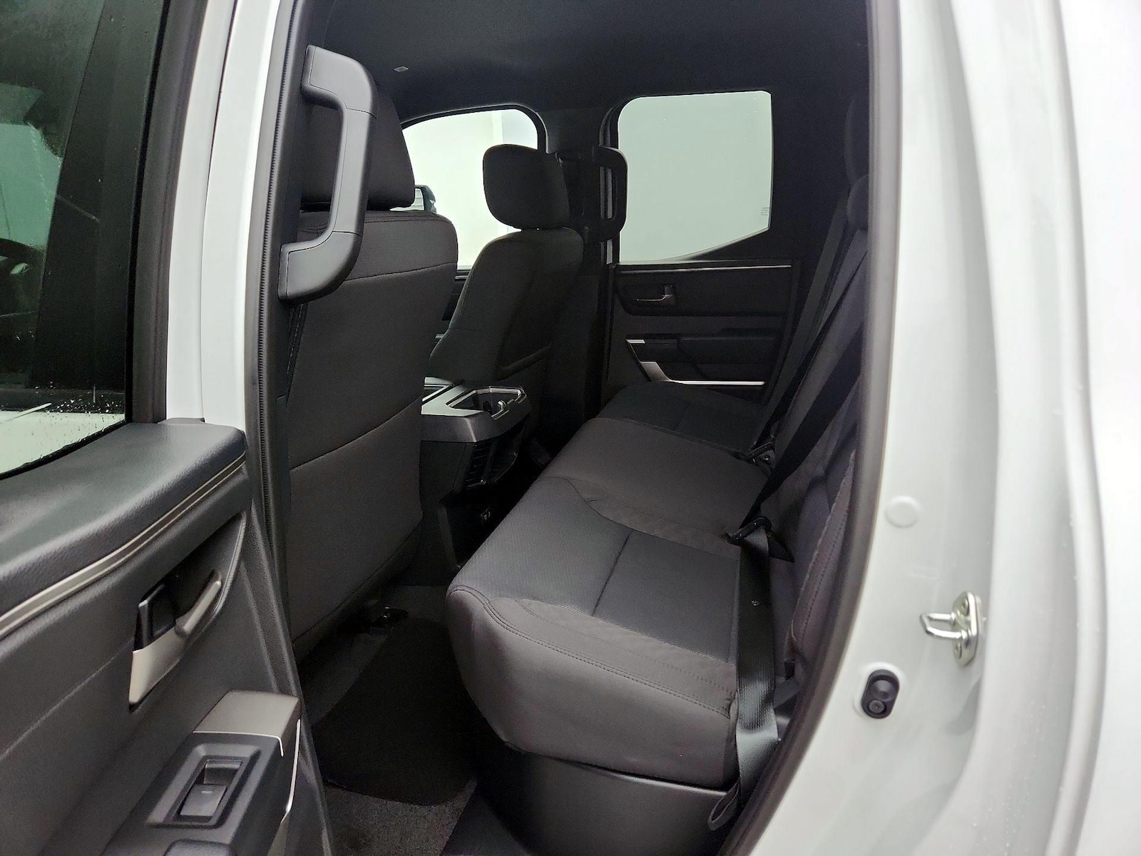 2026 Toyota Tundra SR5 - Photo 20
