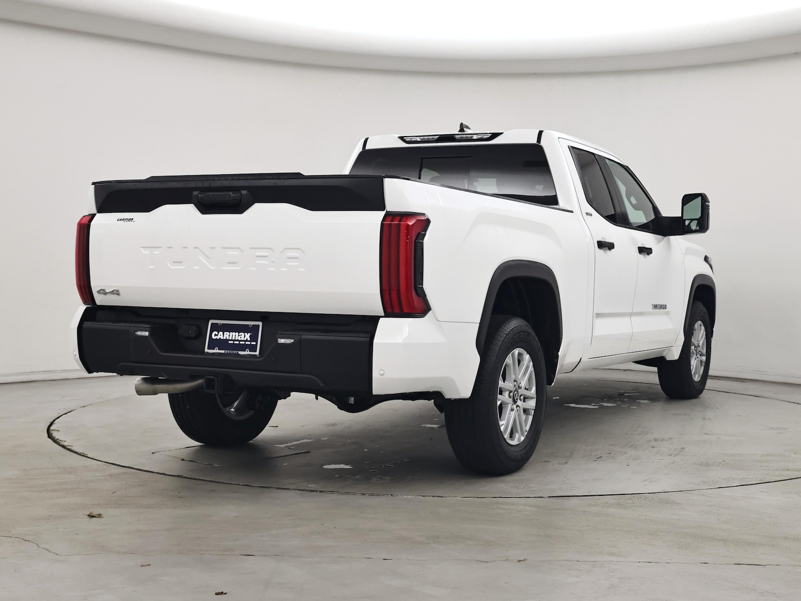 2026 Toyota Tundra SR5 - Photo 9