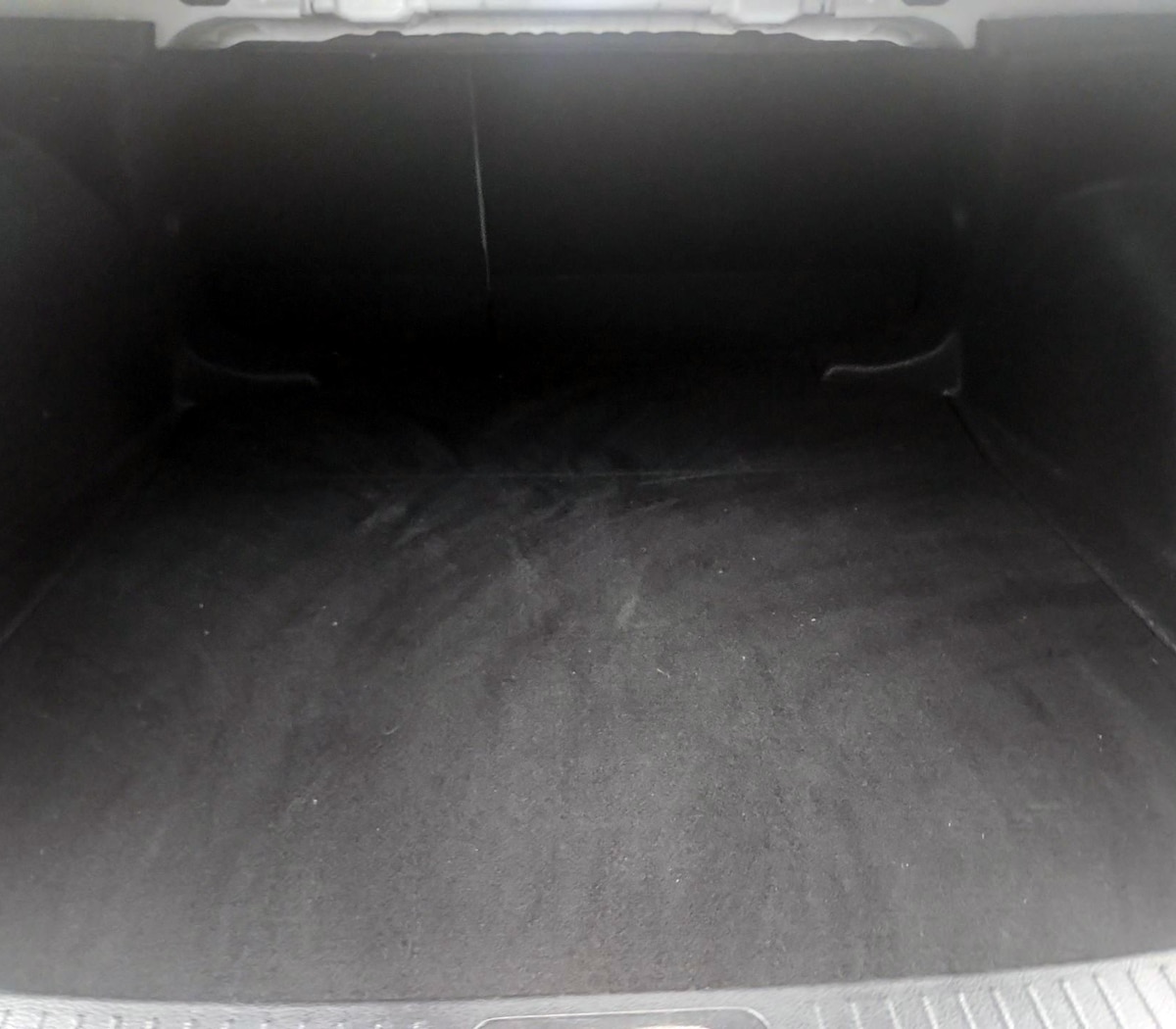 Trunk/Cargo (Seats Up)