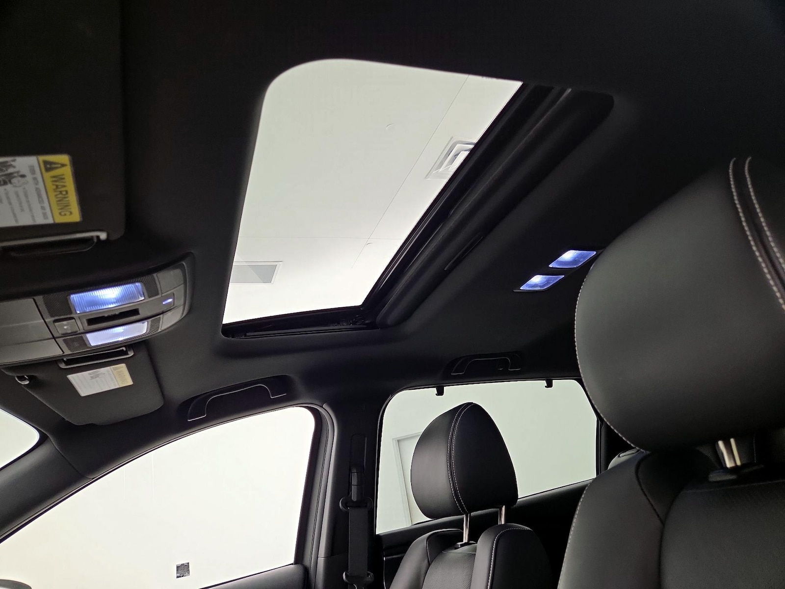 Sunroof(s) & Overhead Airbags