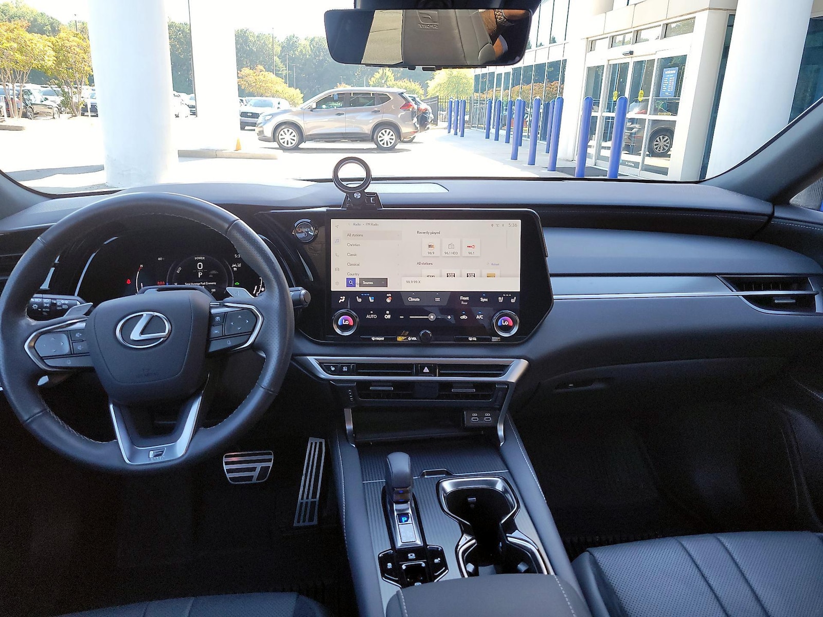 Apple CarPlay® & Android Auto™