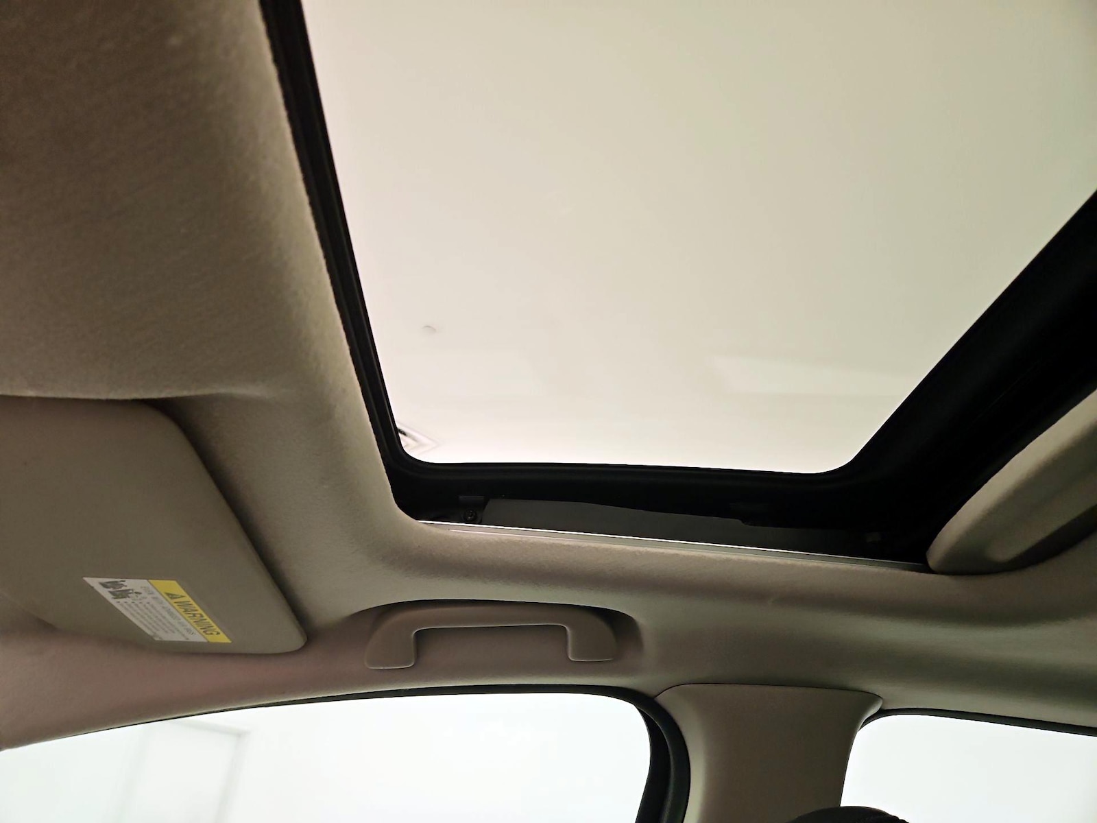 Sunroof(s) & Overhead Airbags