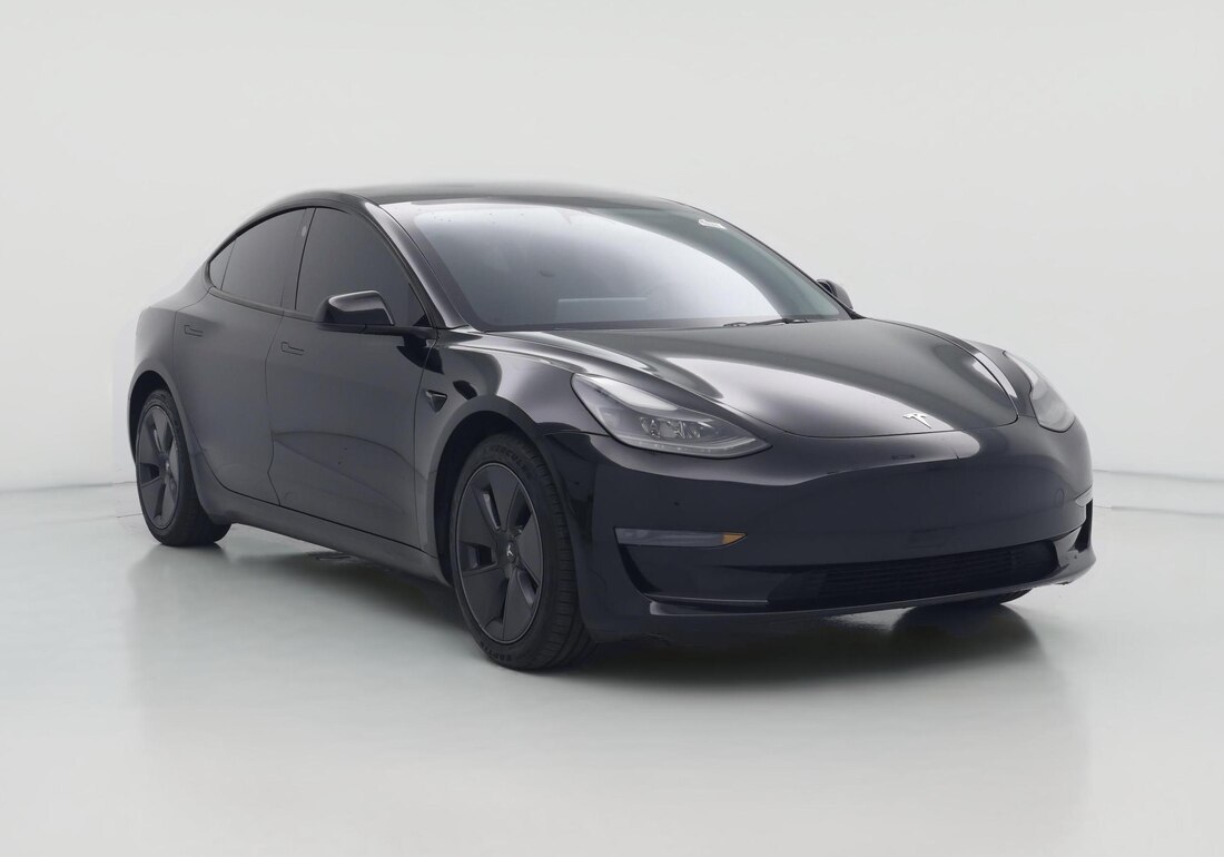 2023 Tesla Model 3 Rear-Wheel Drive in Black — CarMax photo