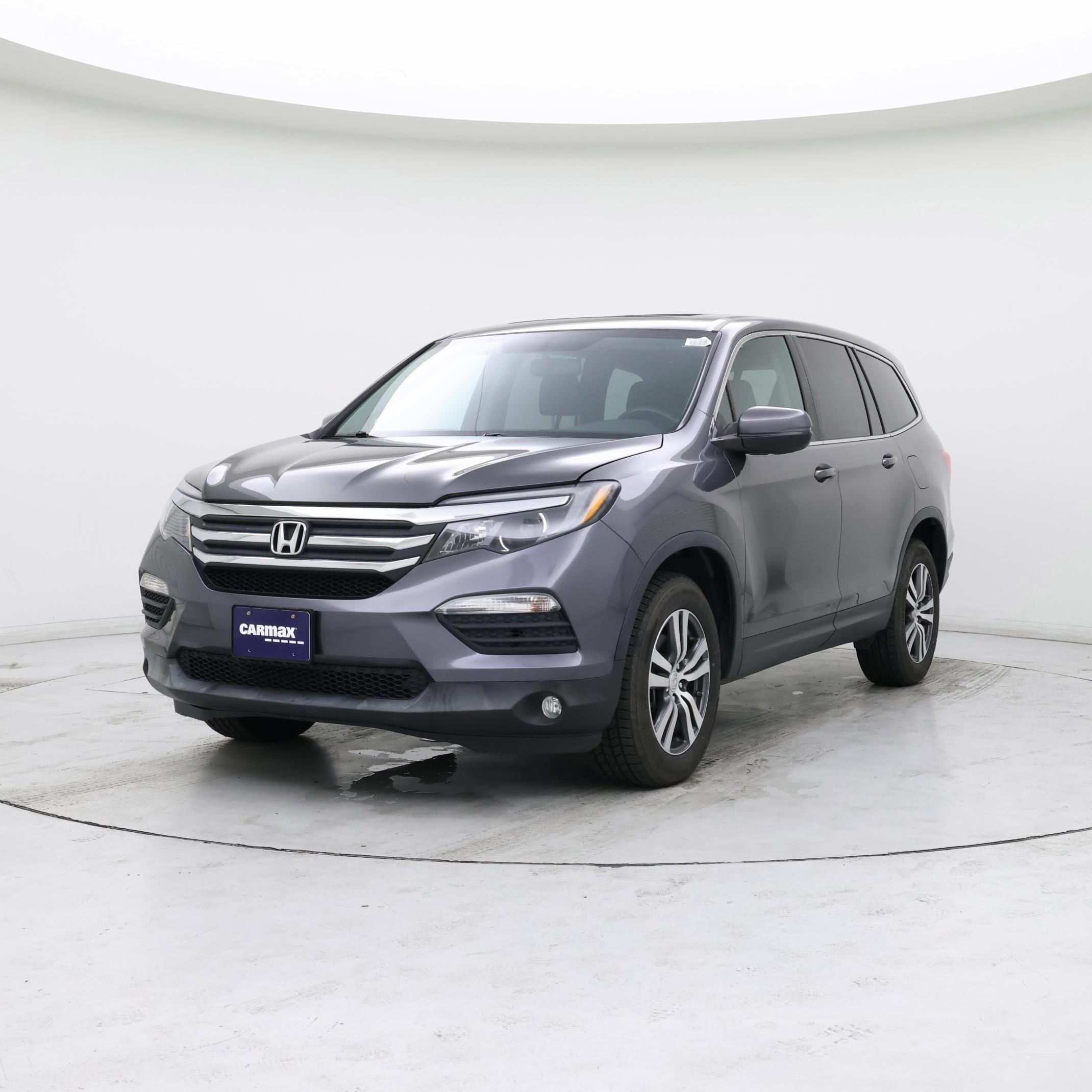 Thumbnail: 2017 Honda Pilot - 4