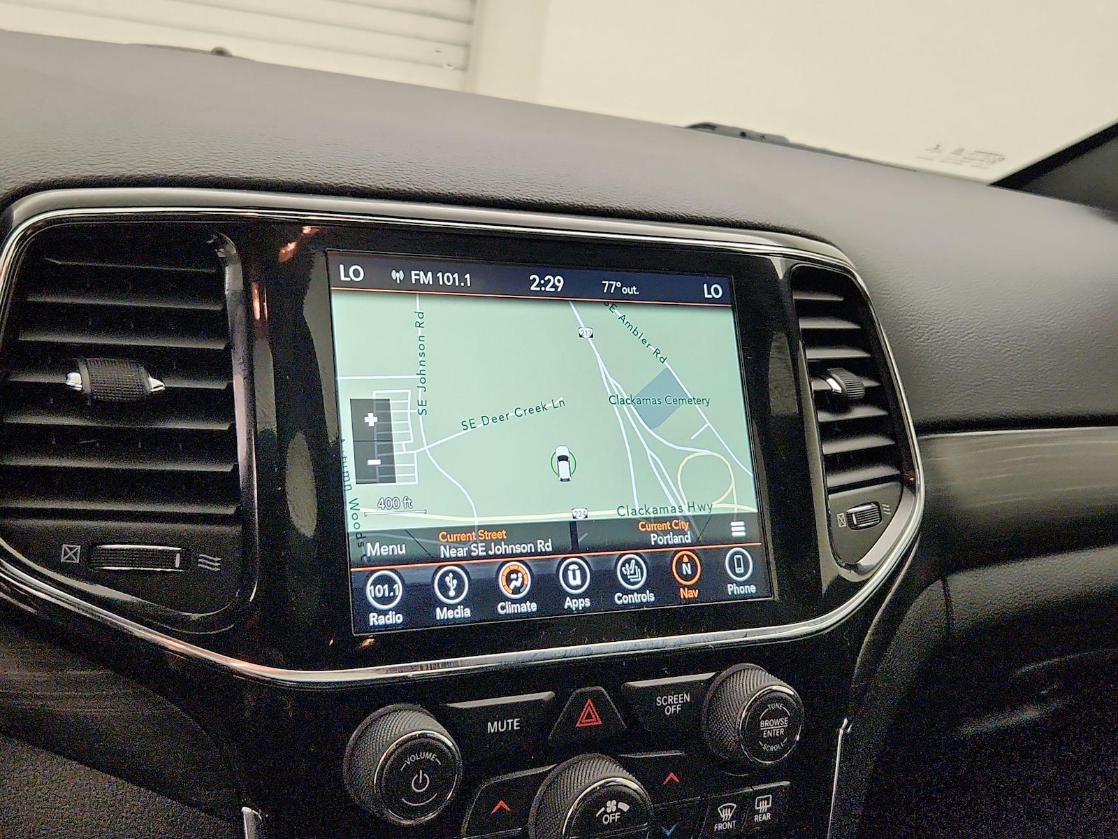 2019 Jeep Grand Cherokee Altitude - Photo 15