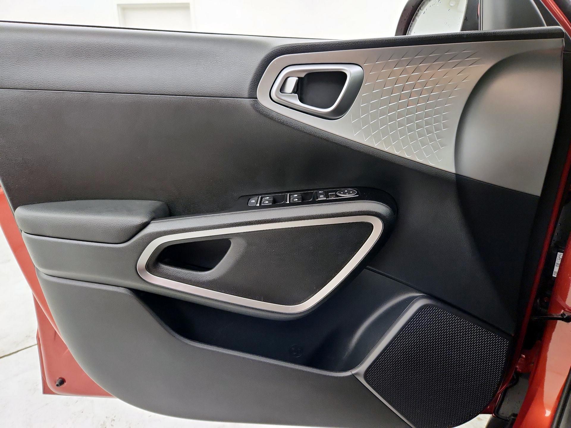 Thumbnail: 2024 Kia Soul - 12