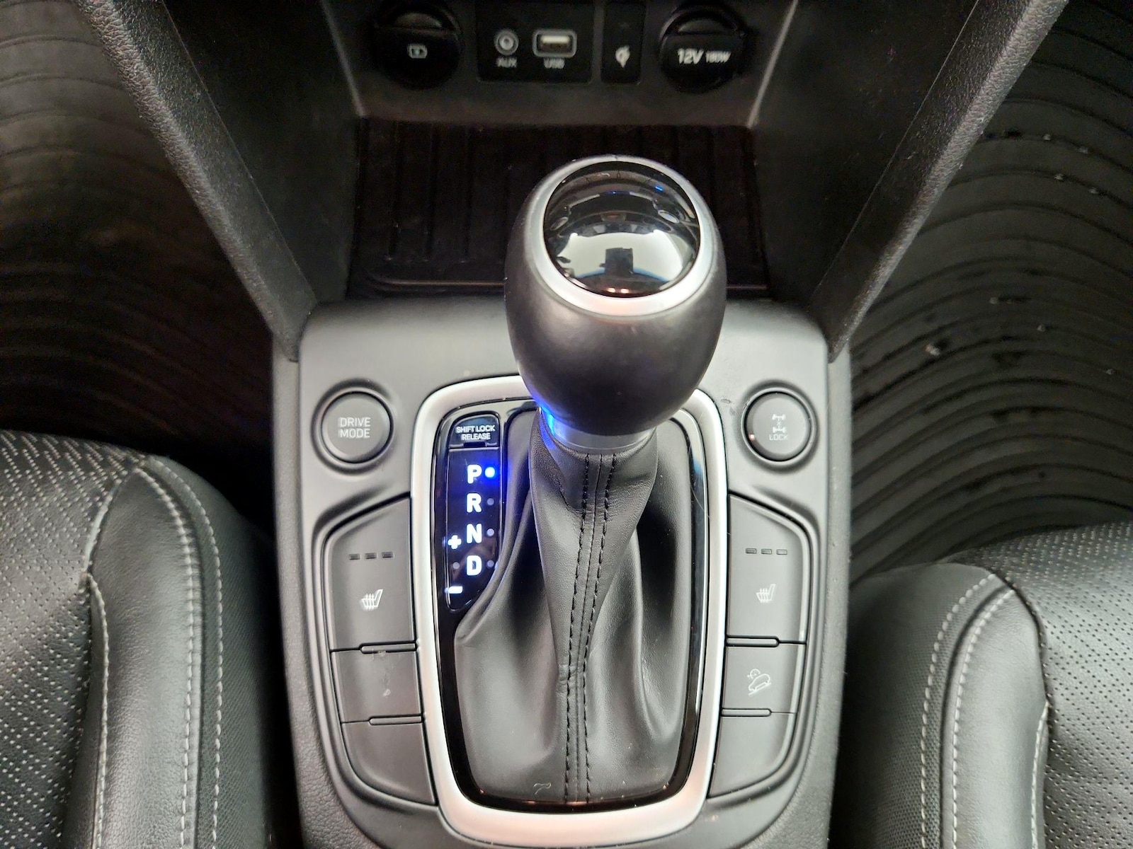2021 Hyundai Kona Limited - Photo 18