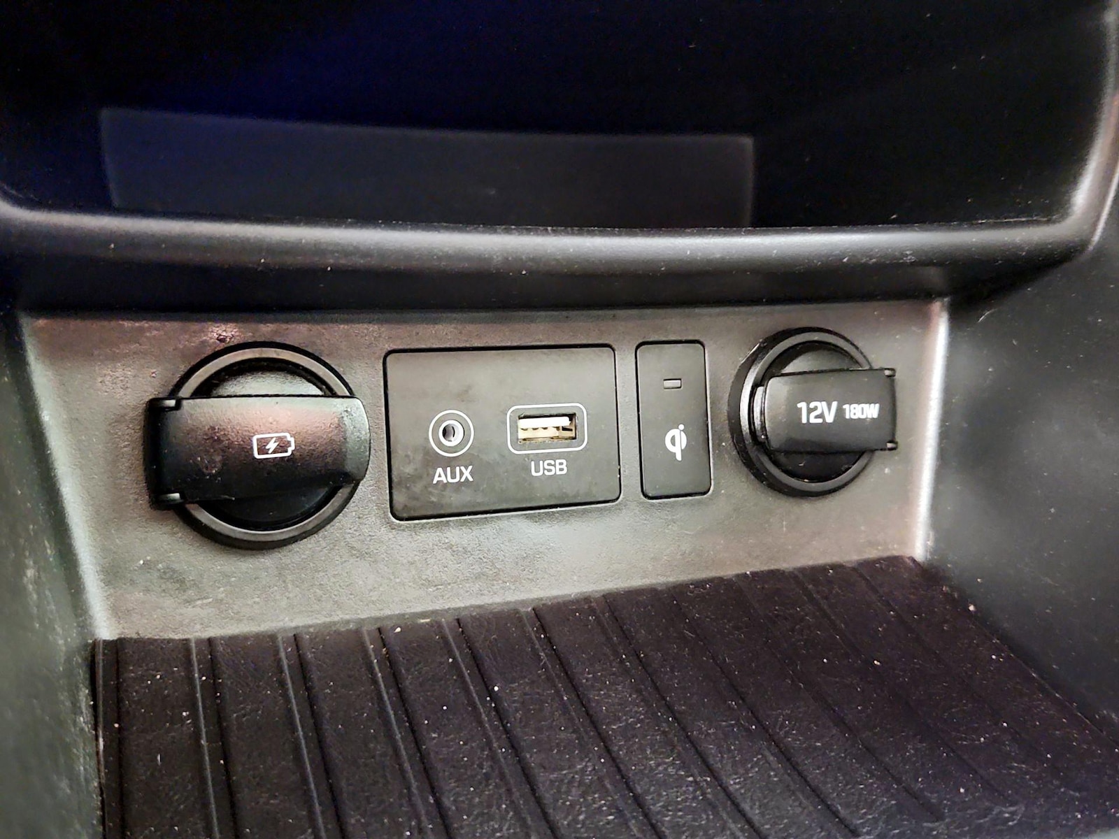 2021 Hyundai Kona Limited - Photo 19