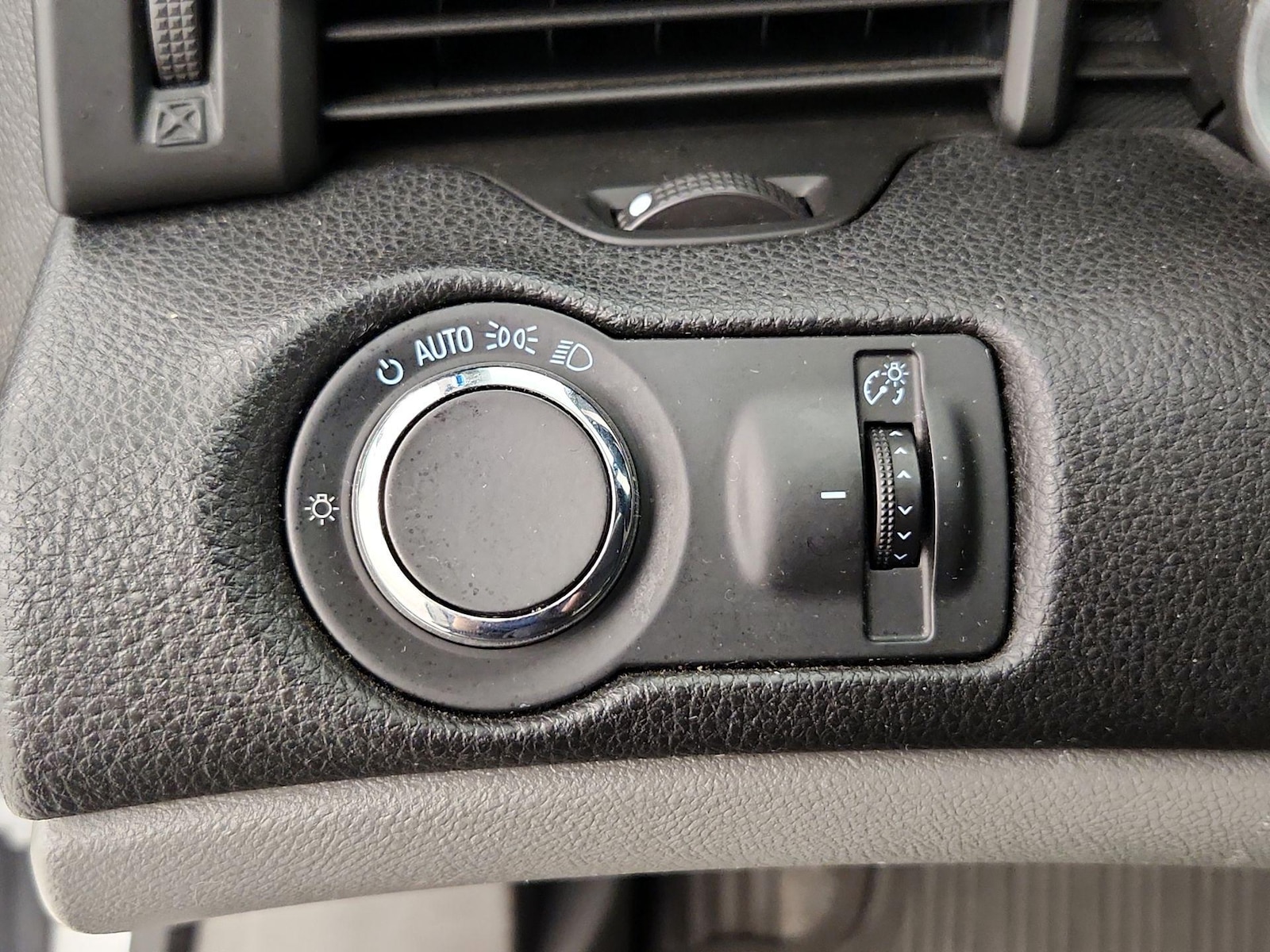 2014 Chevrolet Malibu 1LS - Photo 14