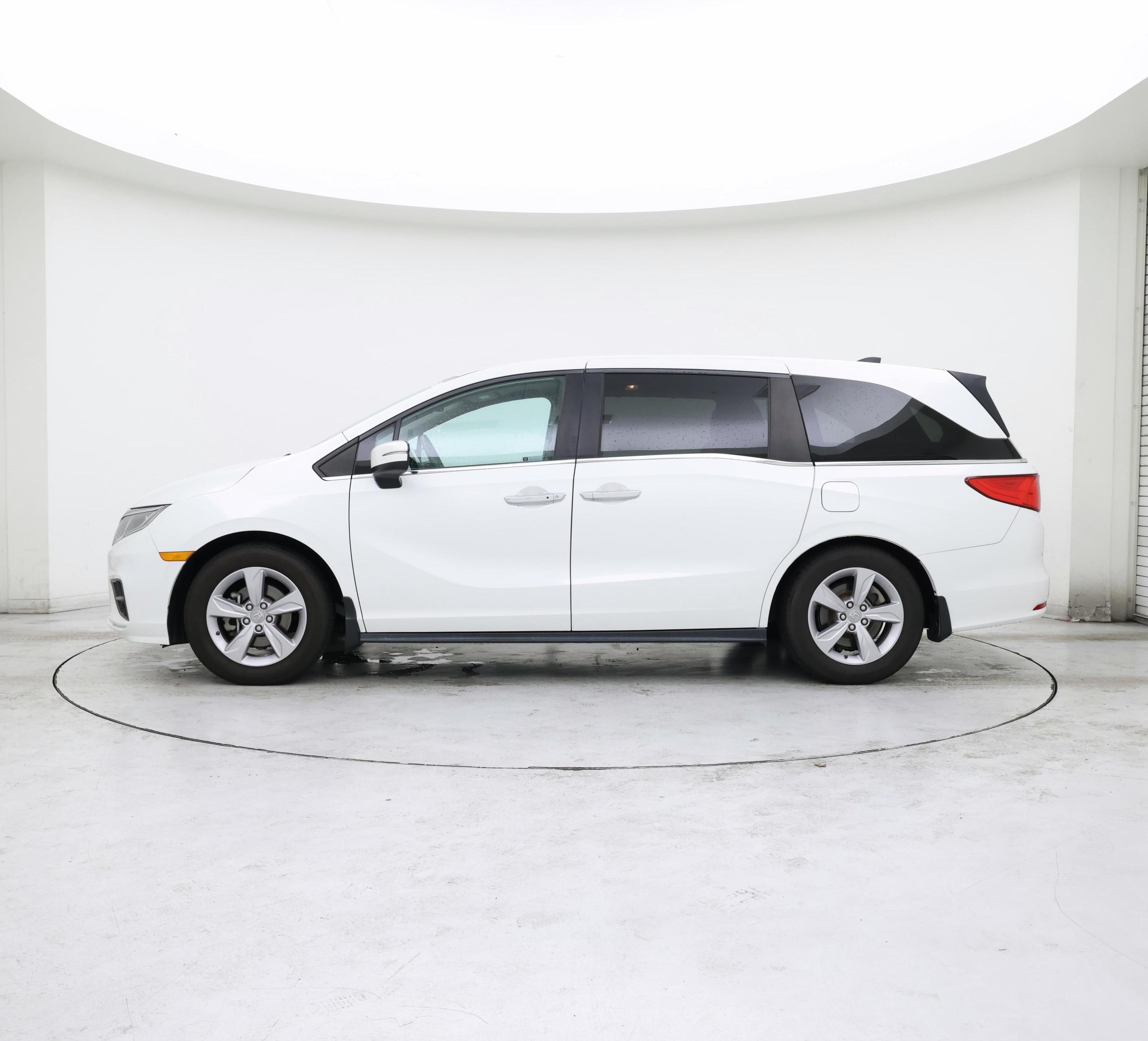 Thumbnail: 2020 Honda Odyssey - 3