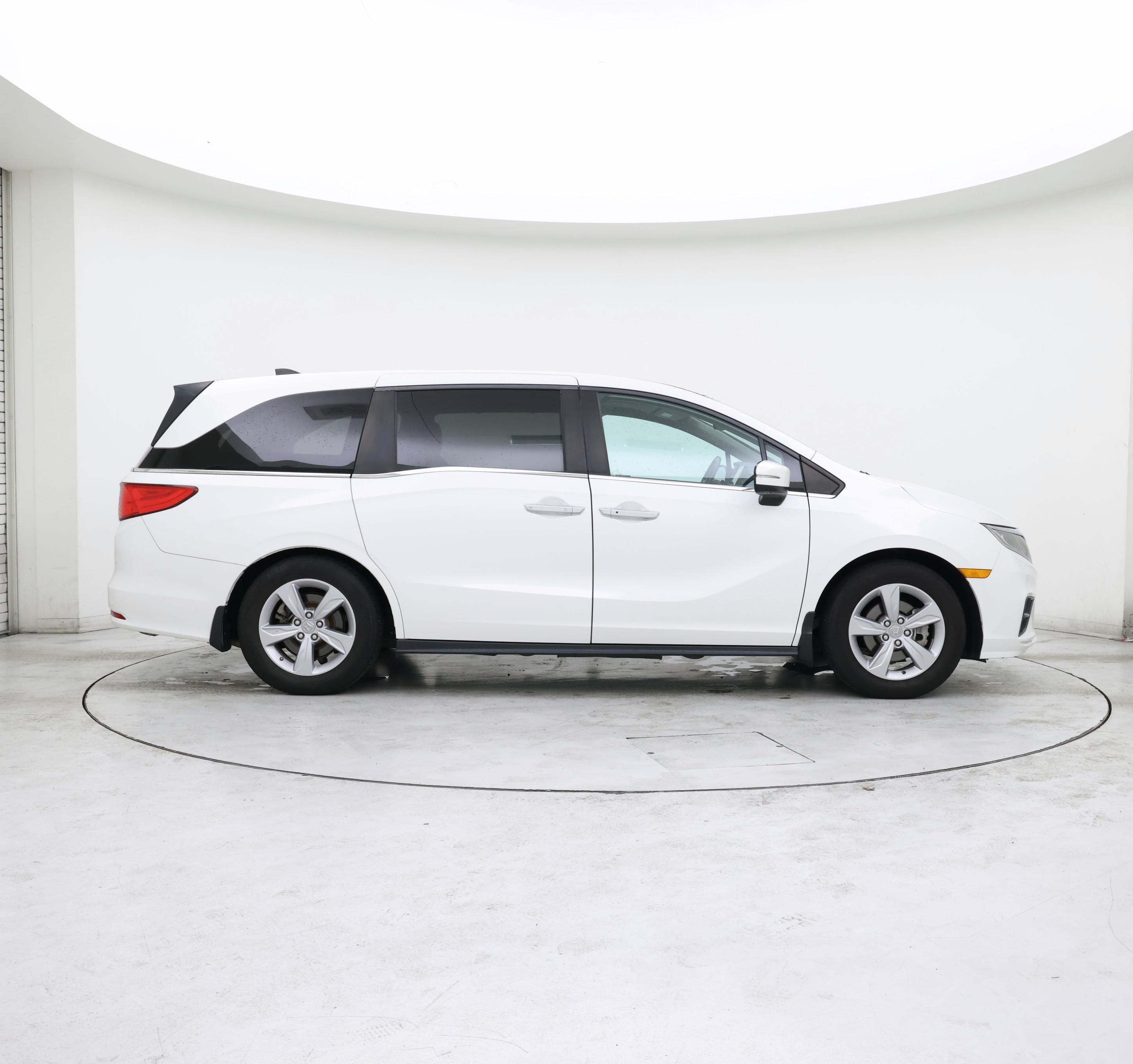 Thumbnail: 2020 Honda Odyssey - 7