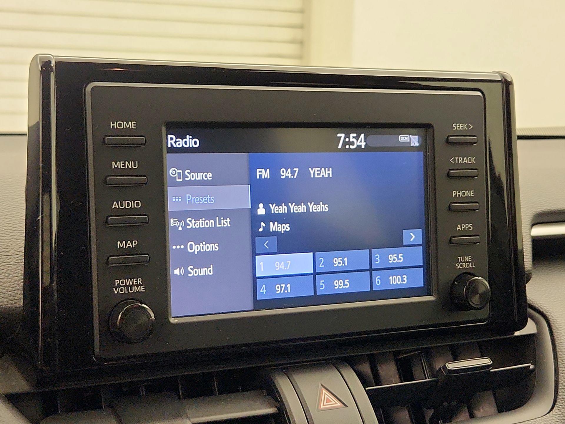 Thumbnail: 2019 Toyota RAV4 - 15