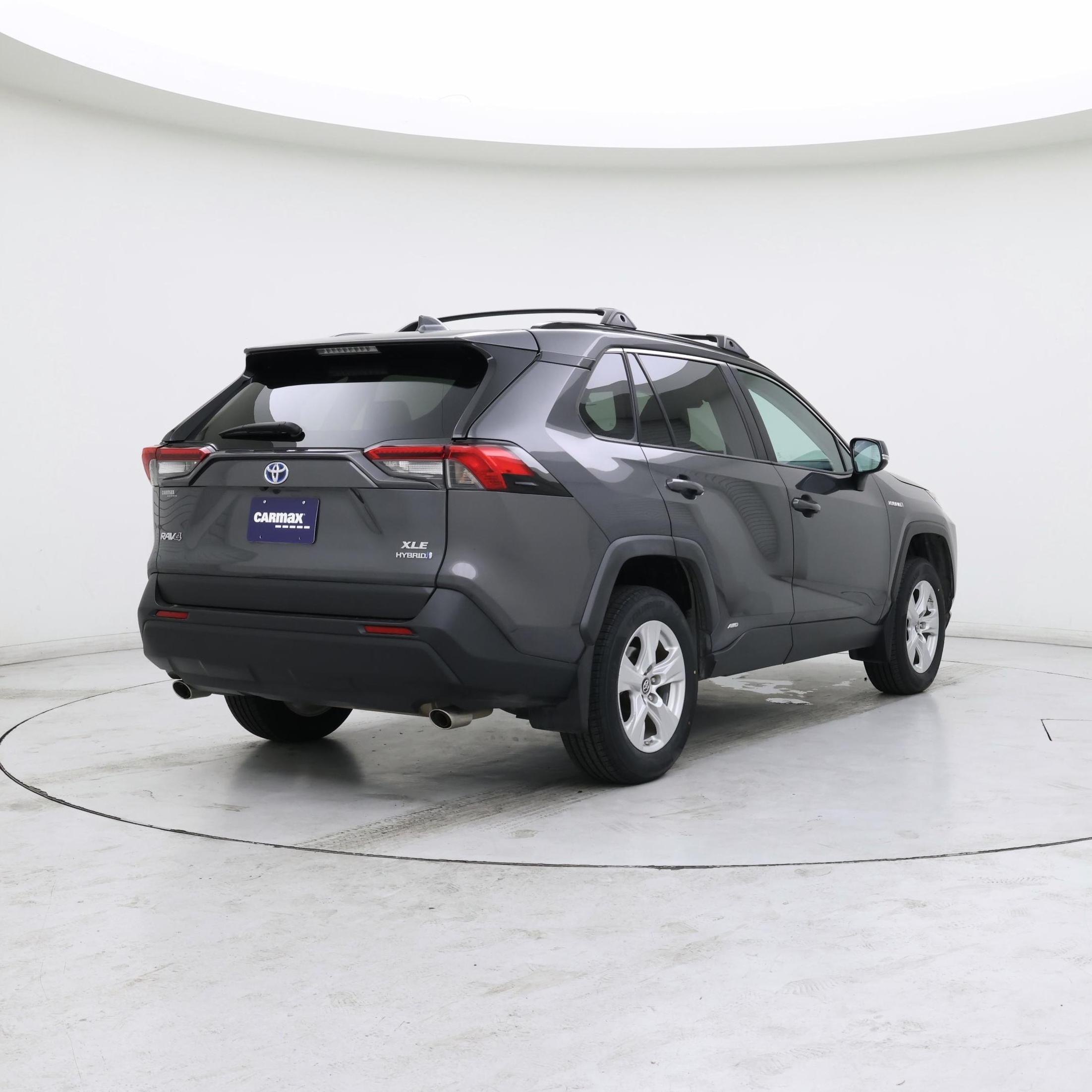 Thumbnail: 2019 Toyota RAV4 - 8