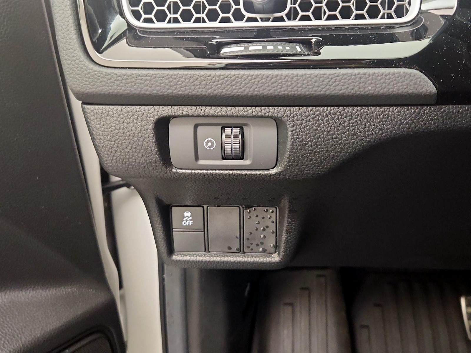 2026 Honda Civic Sport - Photo 14