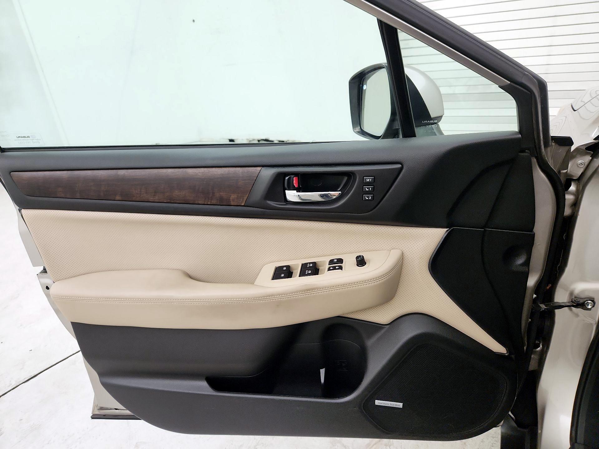Thumbnail: 2016 Subaru Outback - 12