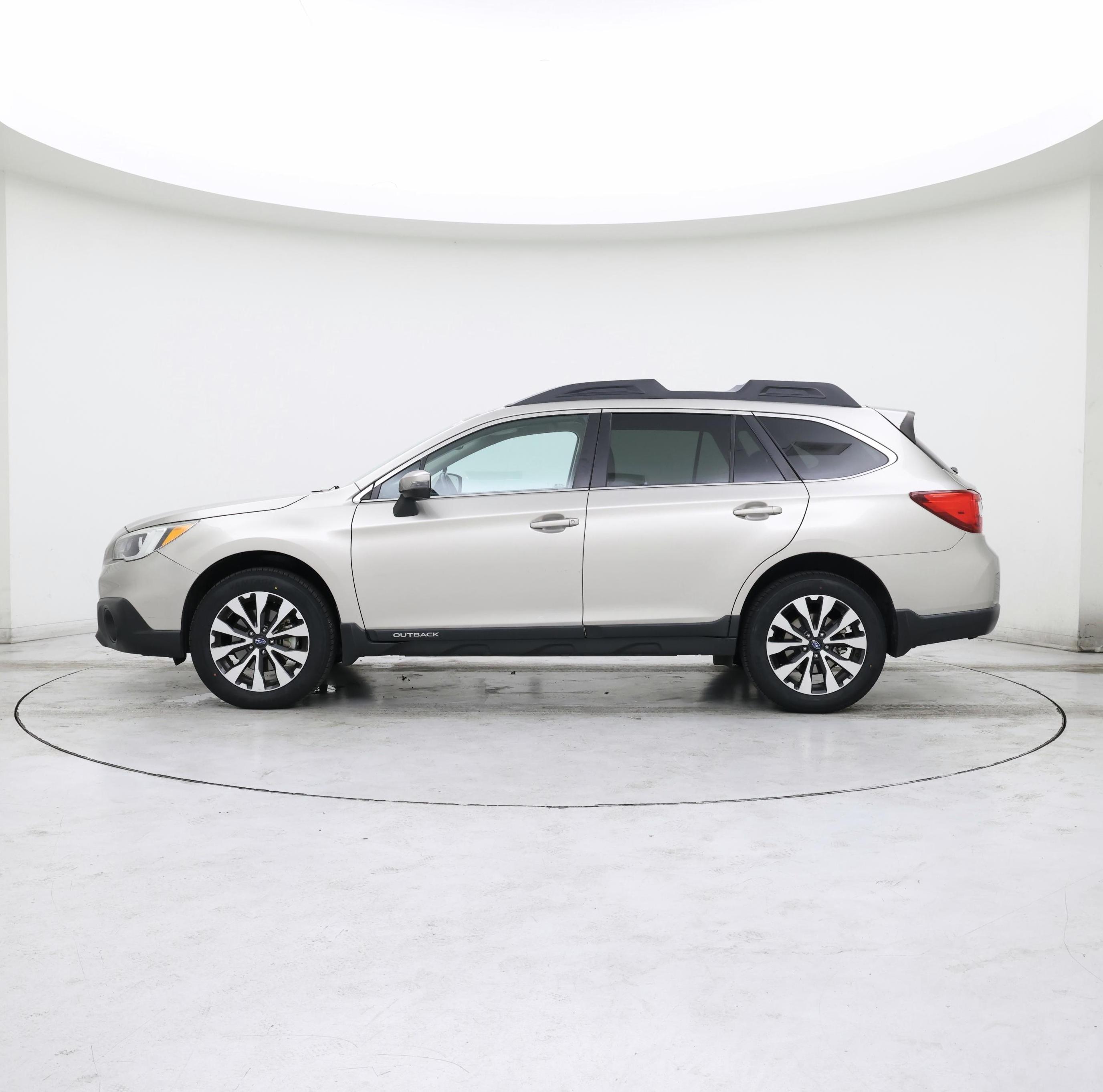 Thumbnail: 2016 Subaru Outback - 3