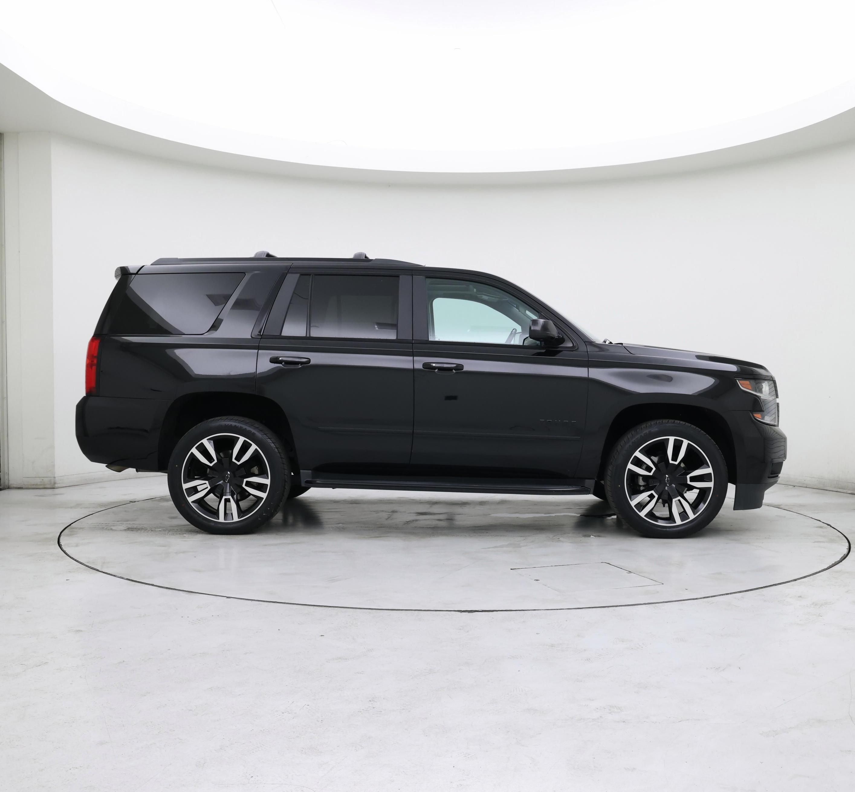 Thumbnail: 2018 Chevrolet Tahoe - 7