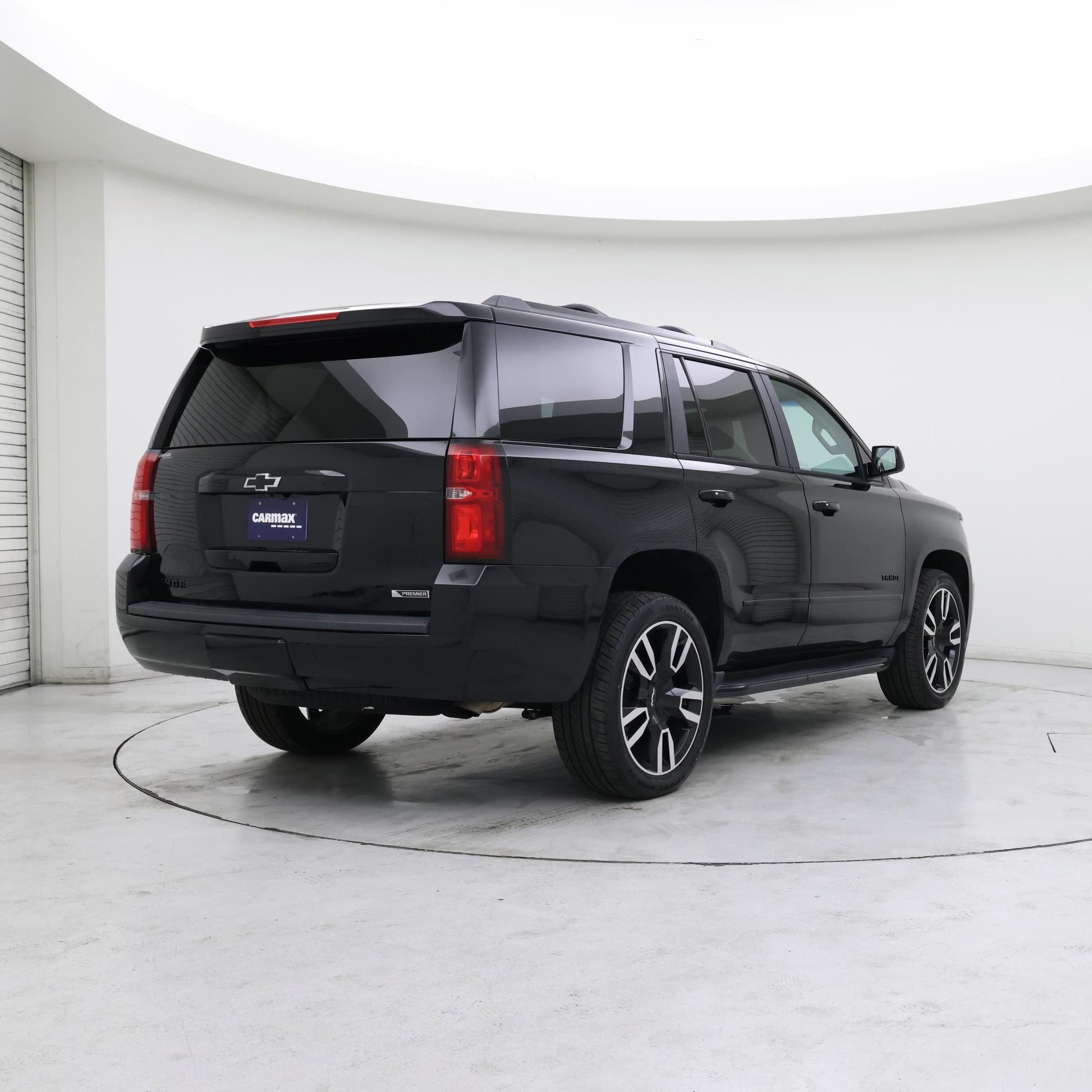 Thumbnail: 2018 Chevrolet Tahoe - 8