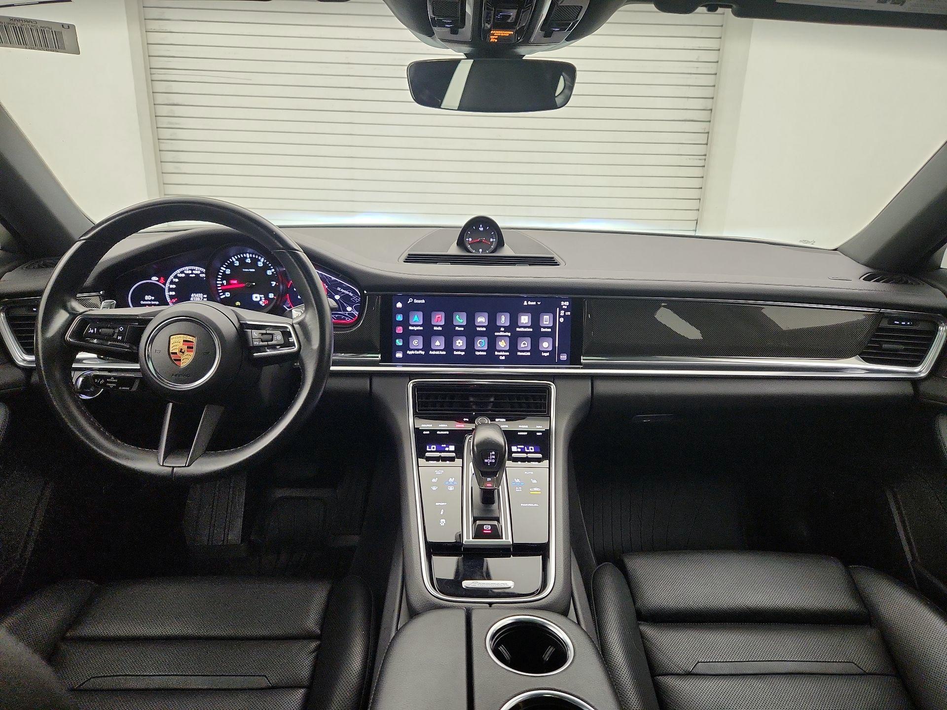 Thumbnail: 2022 Porsche Panamera - 9