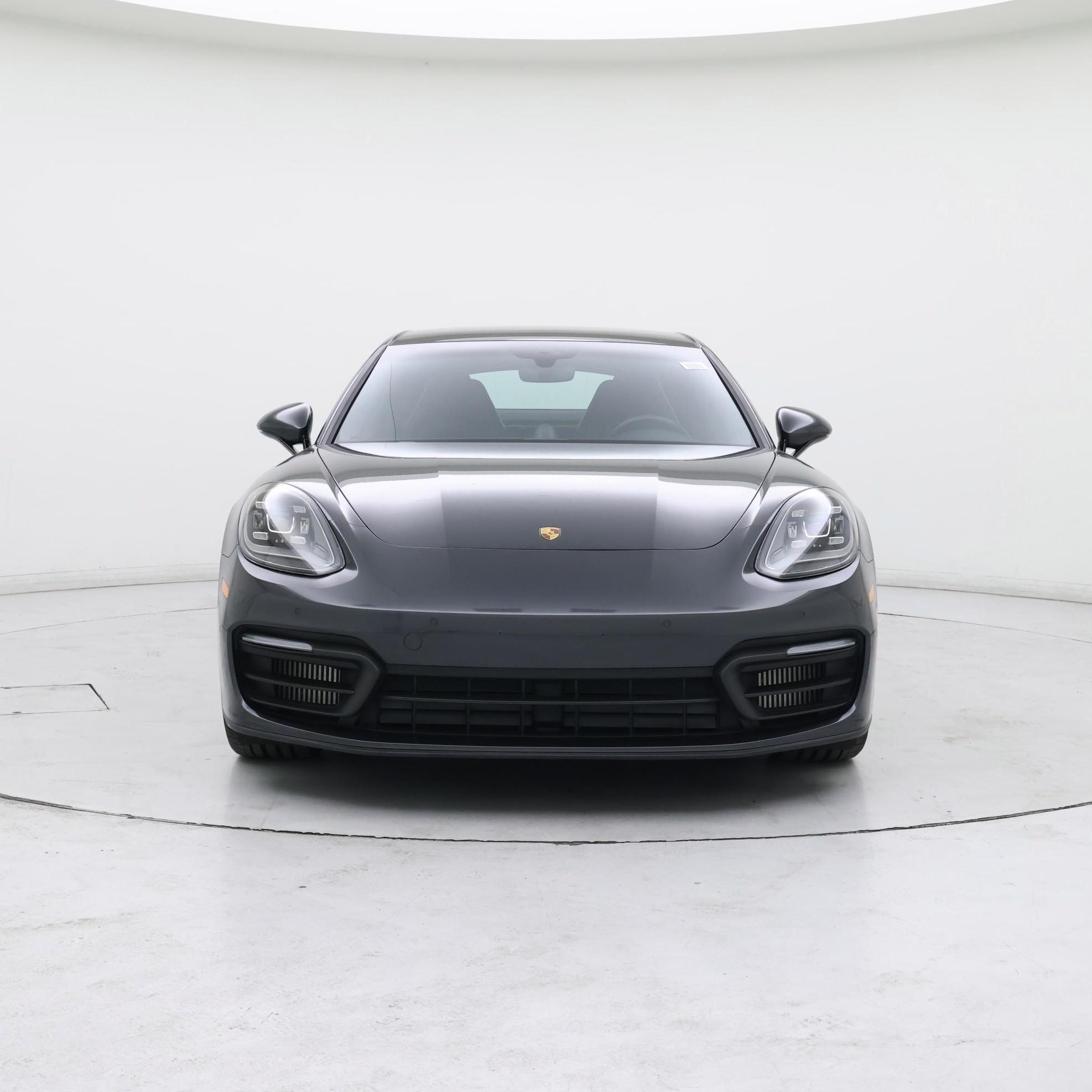 Thumbnail: 2022 Porsche Panamera - 5