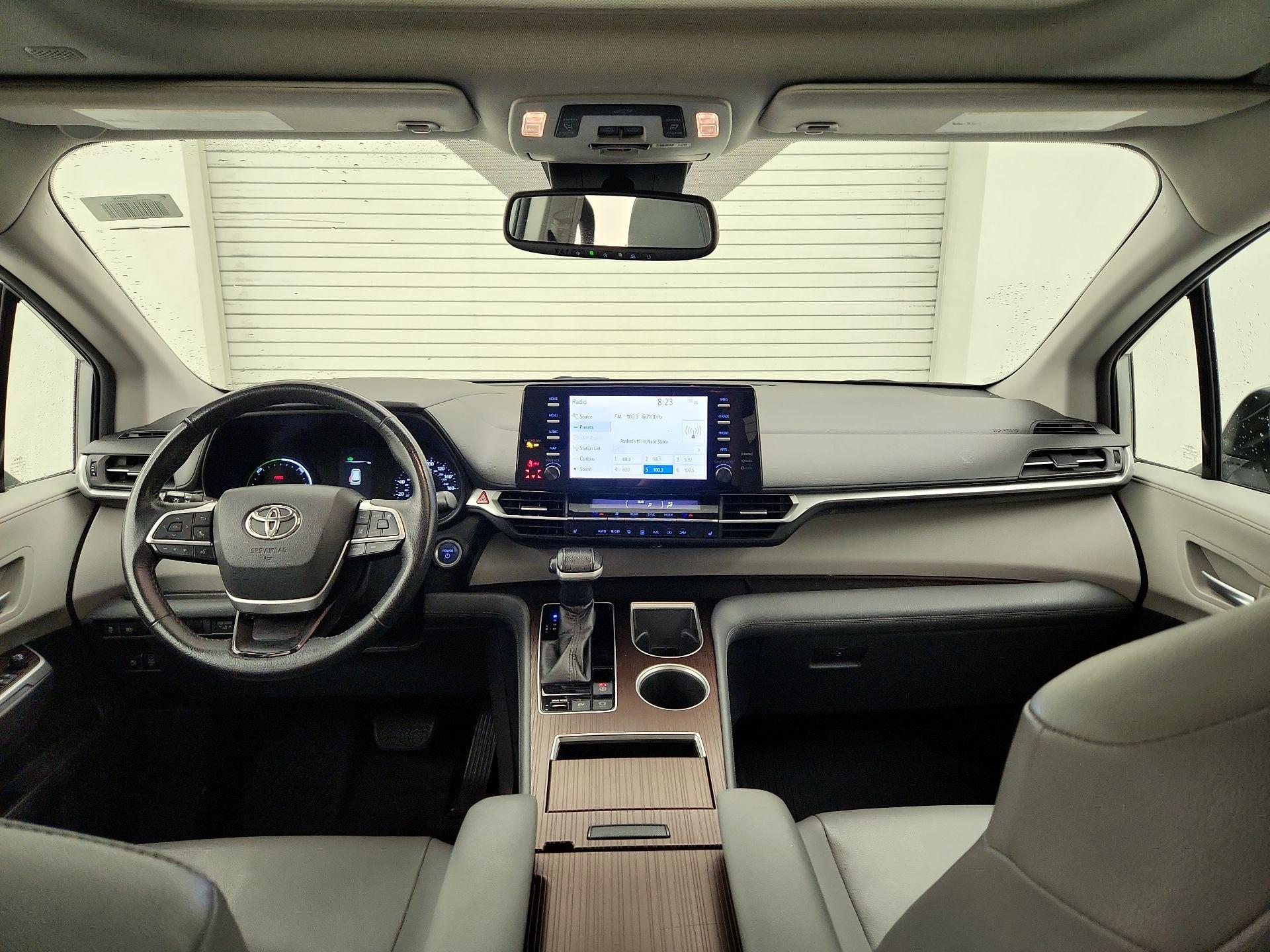 Thumbnail: 2022 Toyota Sienna - 9