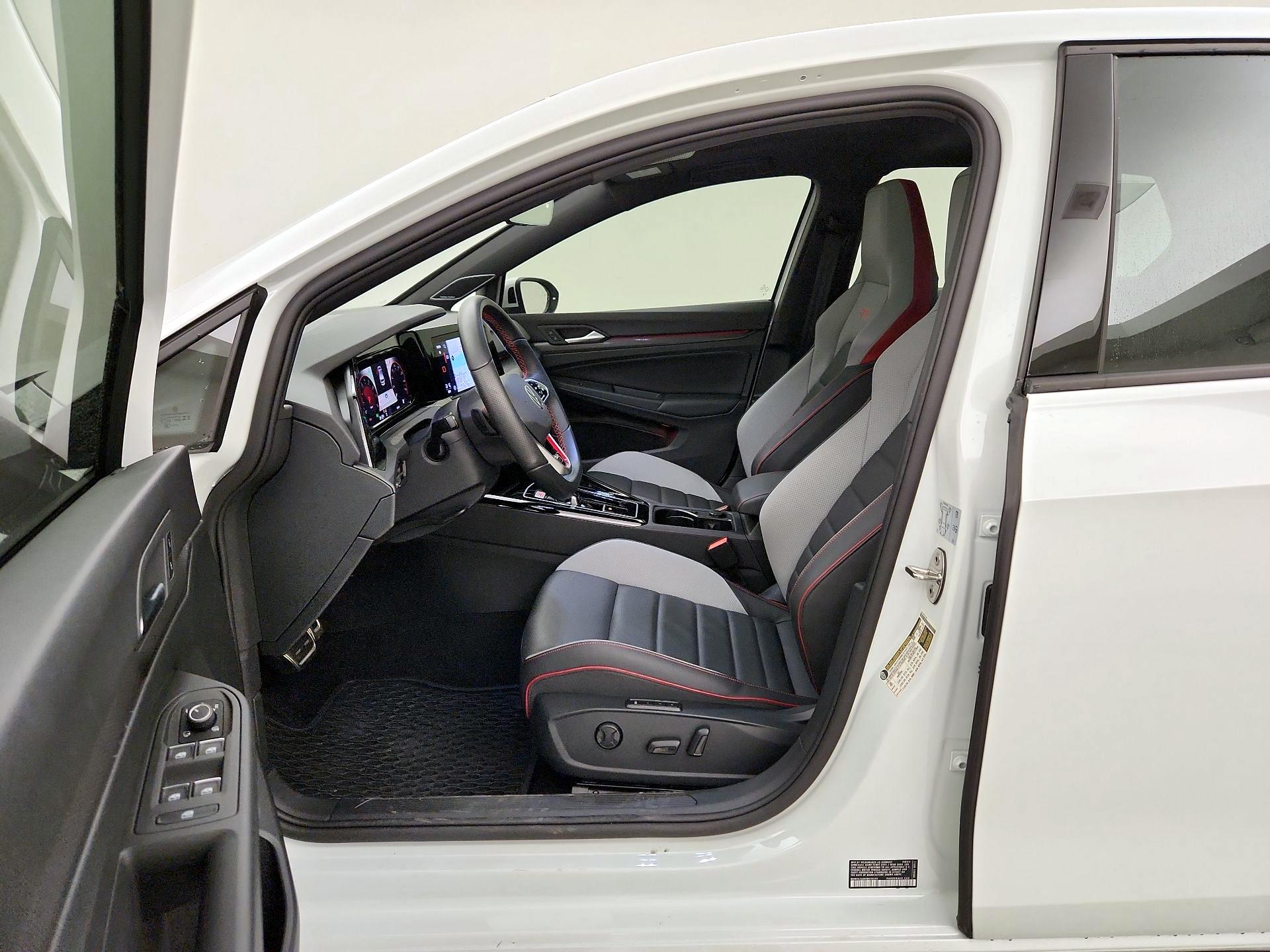 Thumbnail: 2024 Volkswagen Golf - 11
