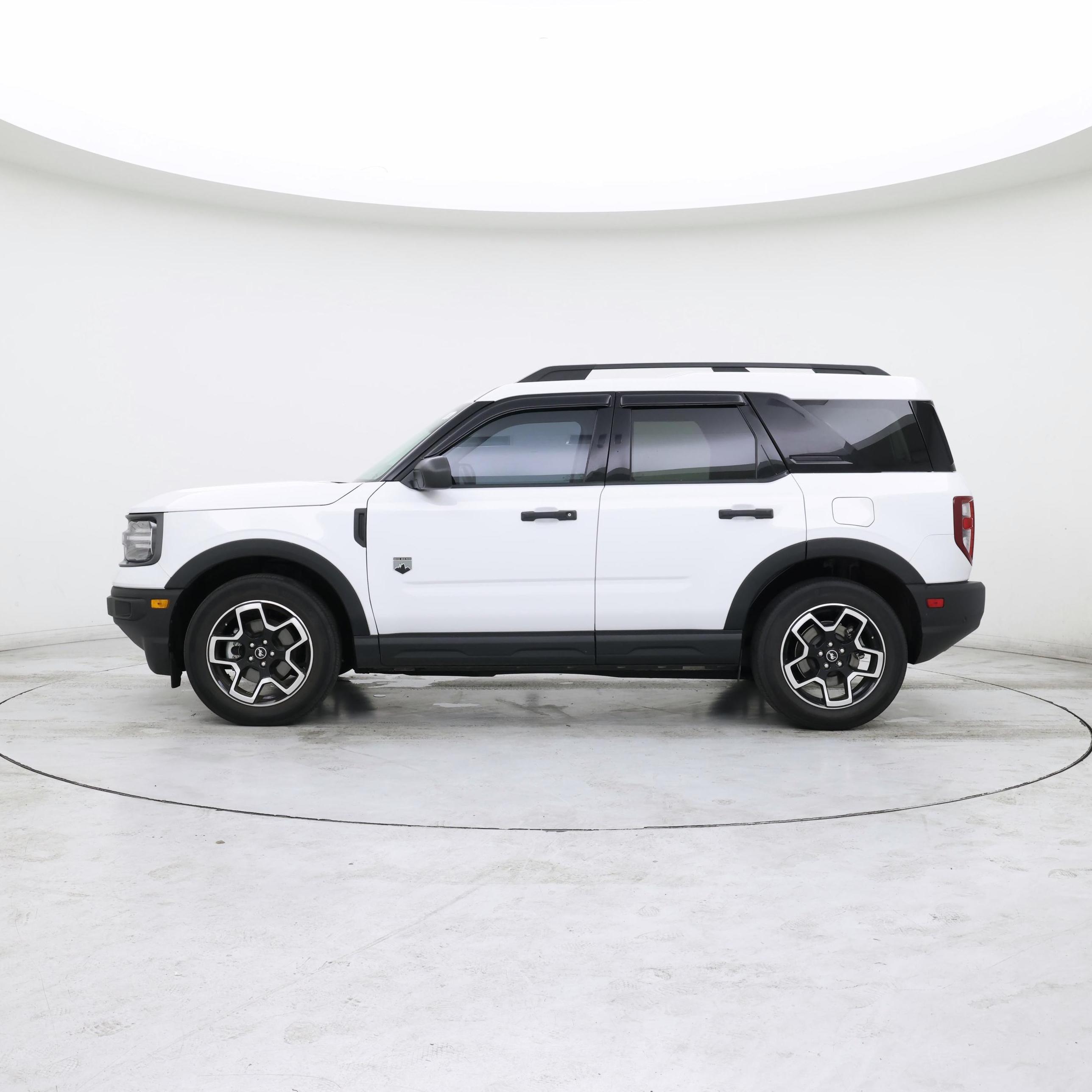 Thumbnail: 2023 Ford Bronco Sport - 3