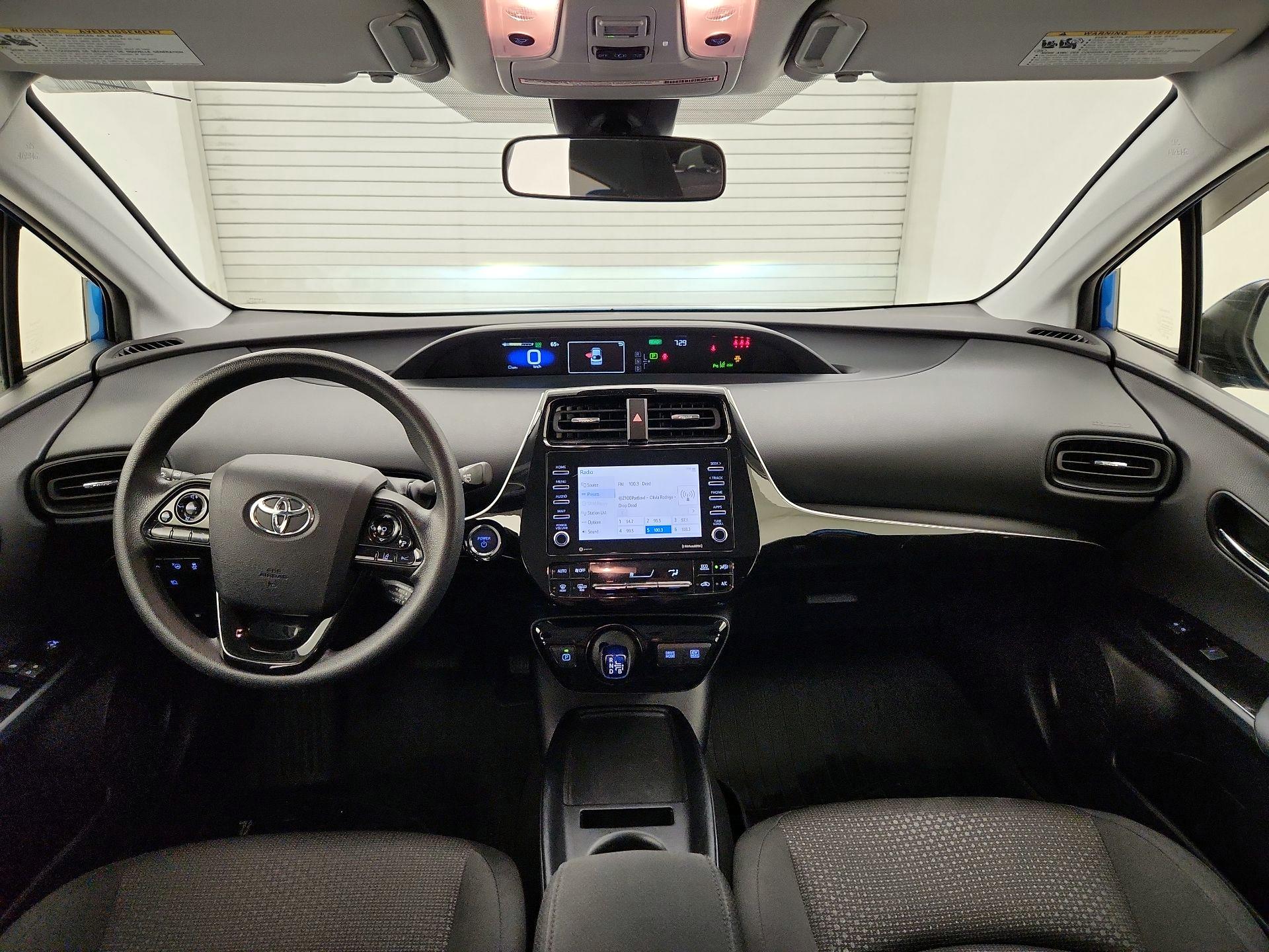 Thumbnail: 2022 Toyota Prius - 9