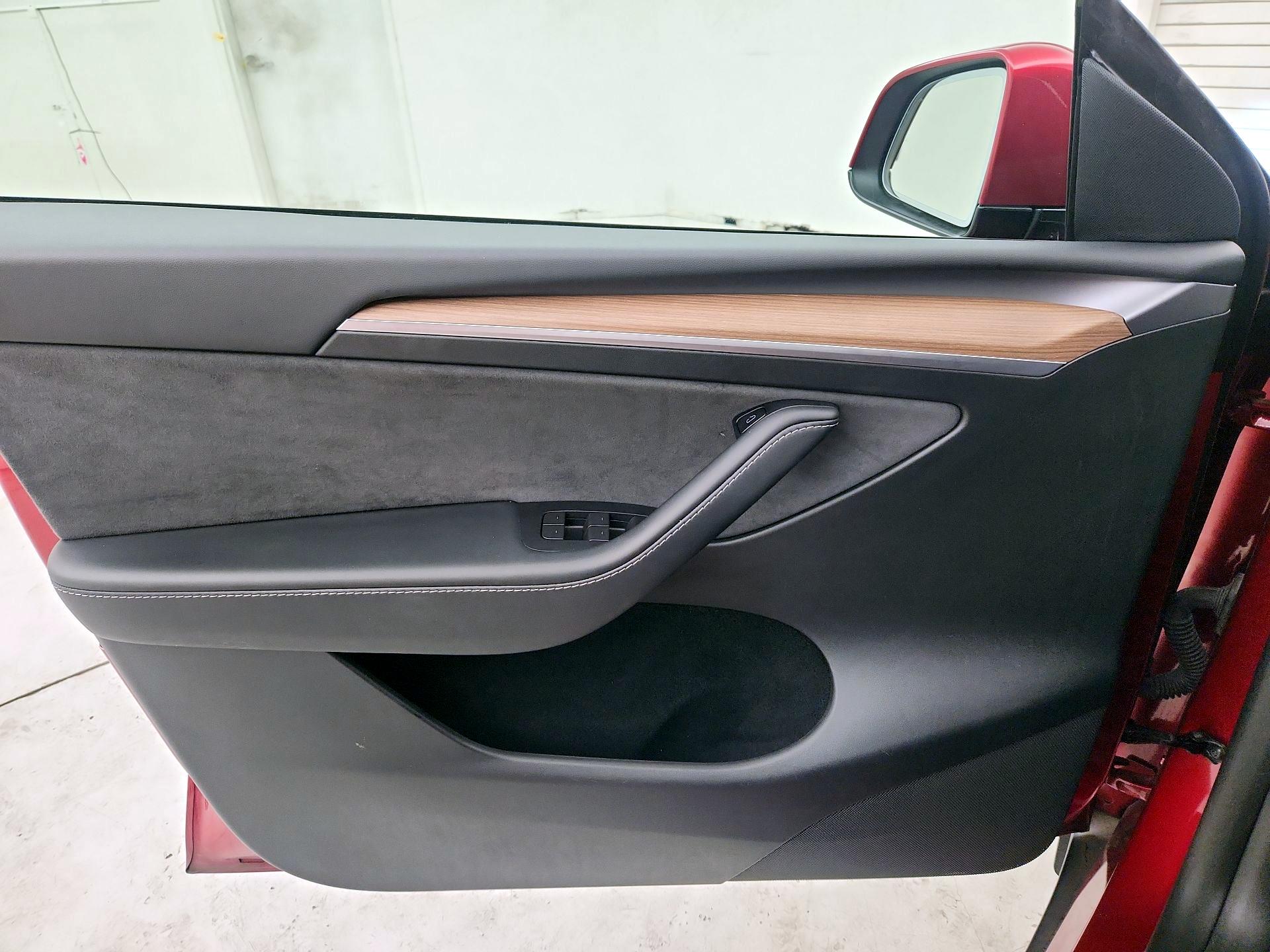 Thumbnail: 2024 Tesla Model Y - 12