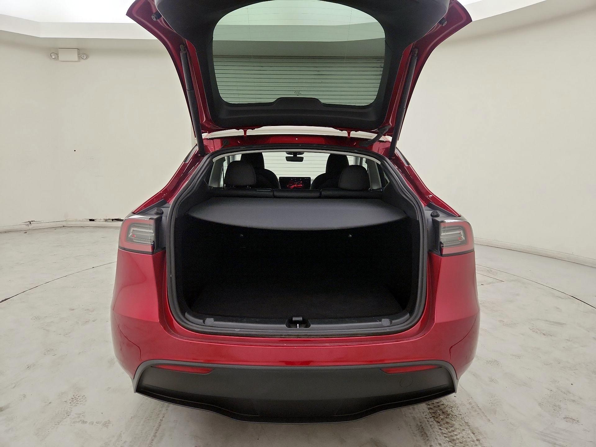 Thumbnail: 2024 Tesla Model Y - 20