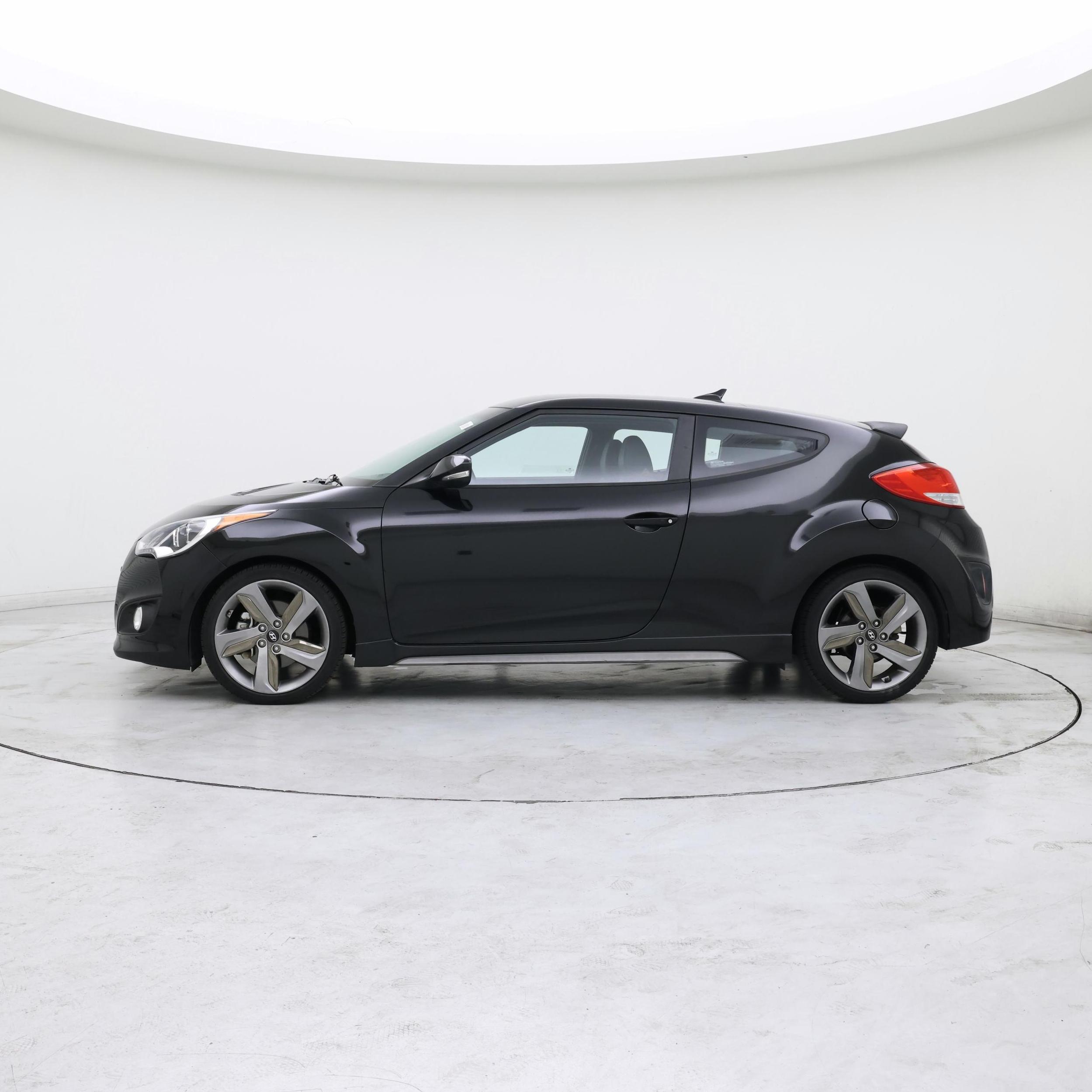 Thumbnail: 2015 Hyundai Veloster - 3